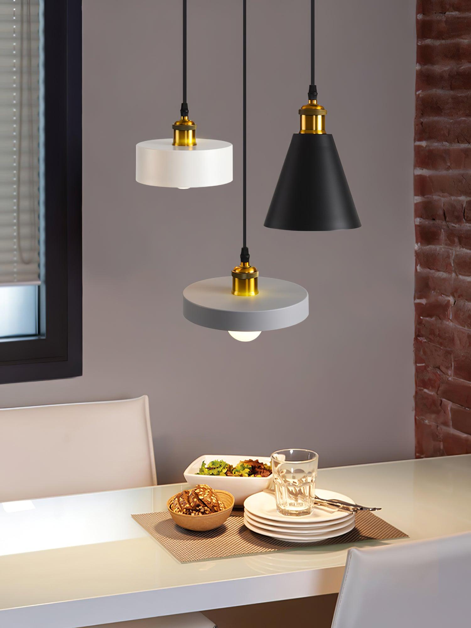 WOW Resin Geometric Pendant Lamp