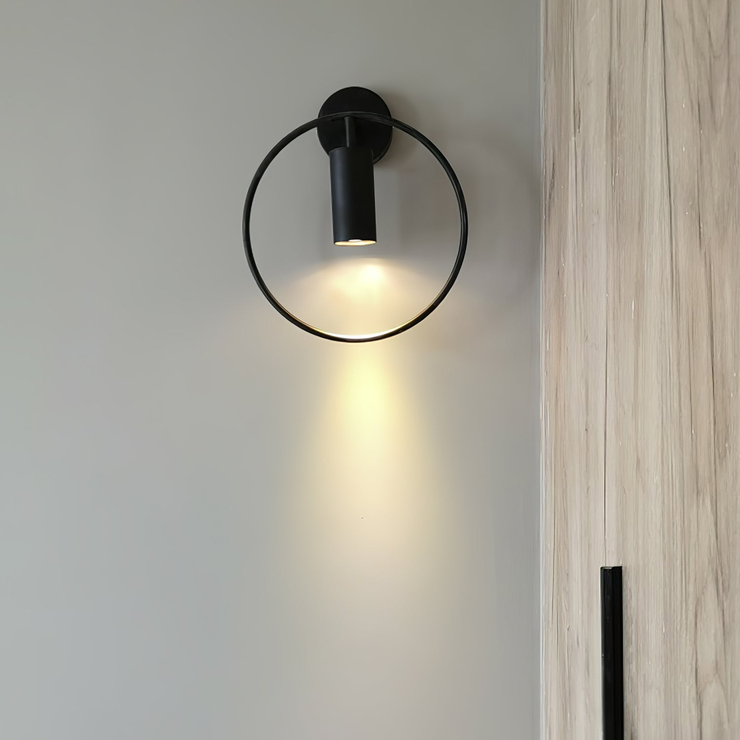 WOW Revolta Wall Lamp