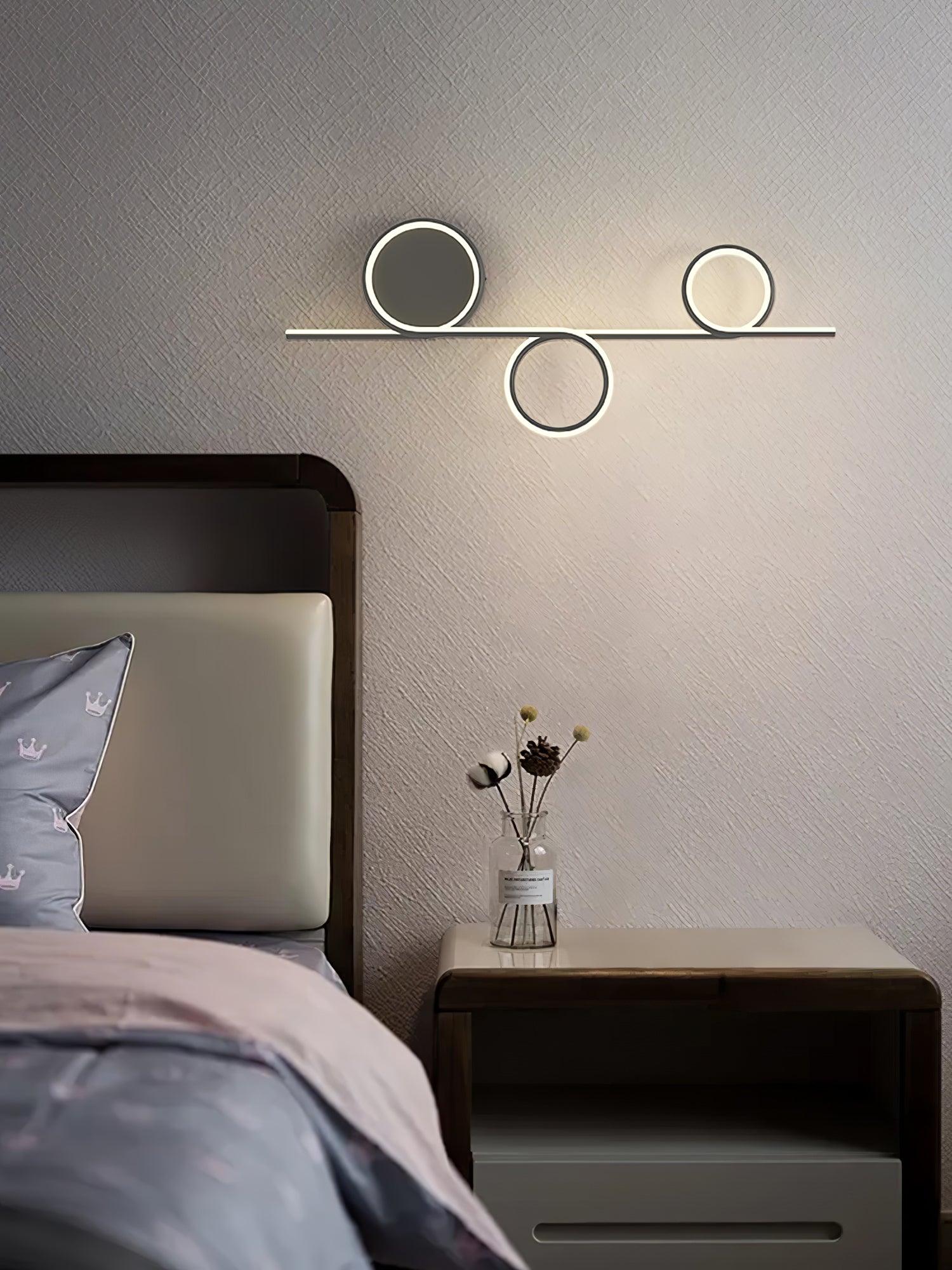 WOW Rhythmic Line Wall Light