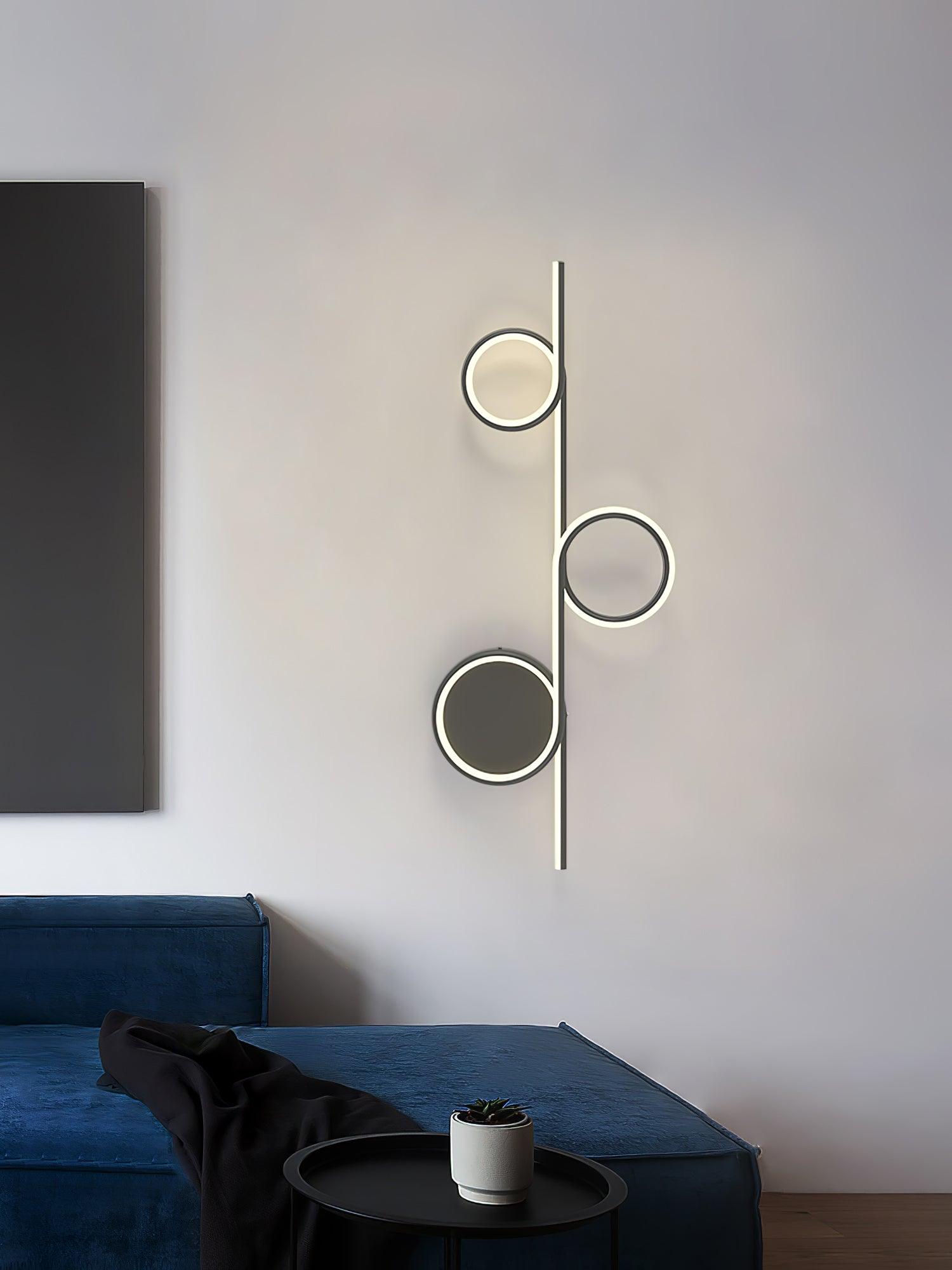 WOW Rhythmic Line Wall Light