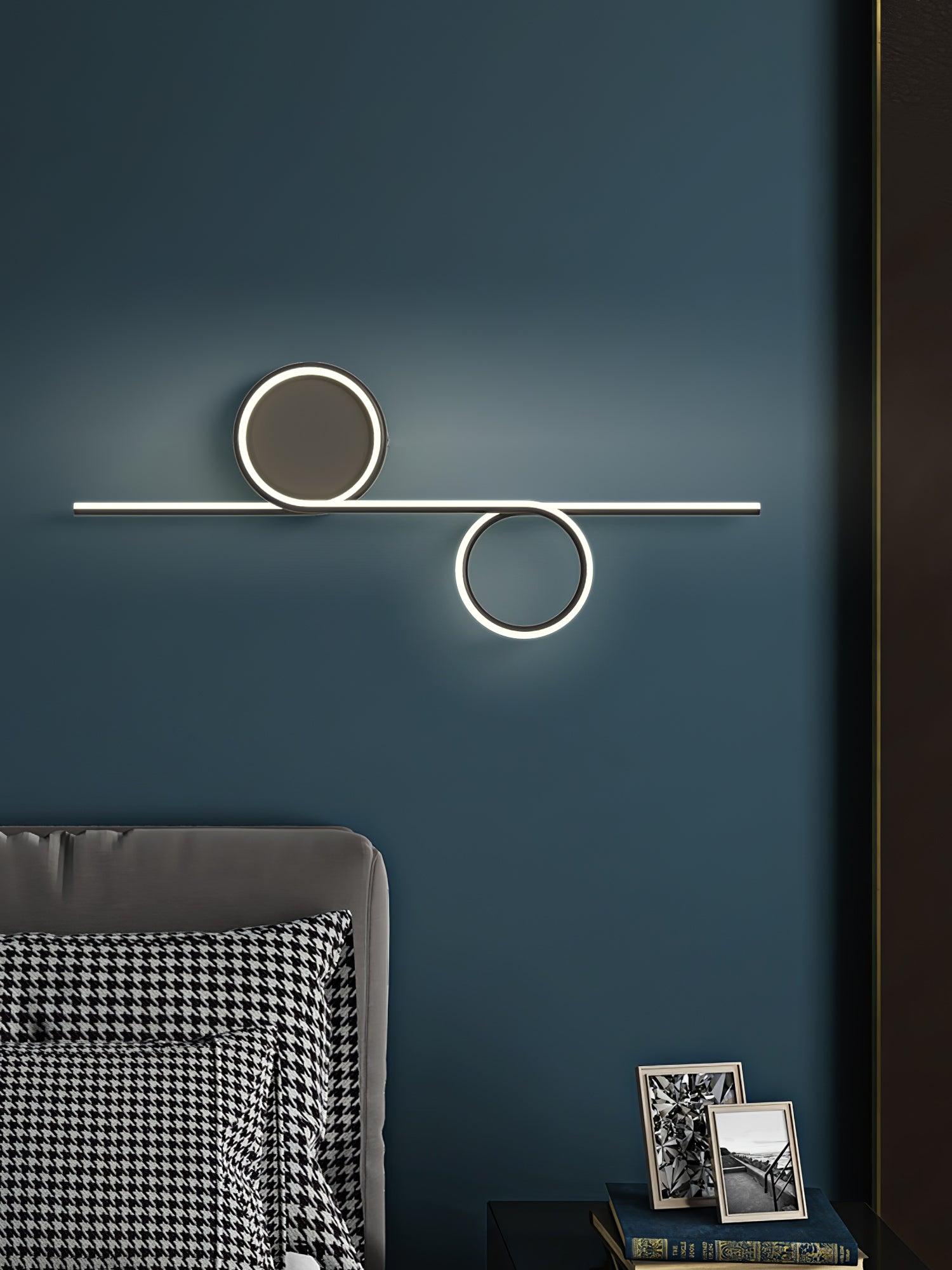 WOW Rhythmic Line Wall Light