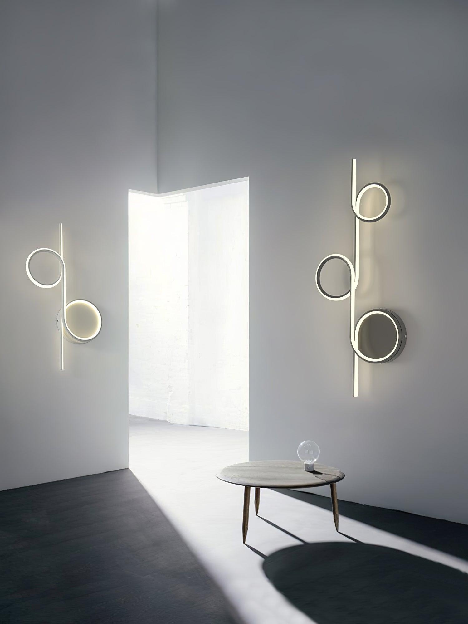WOW Rhythmic Line Wall Light
