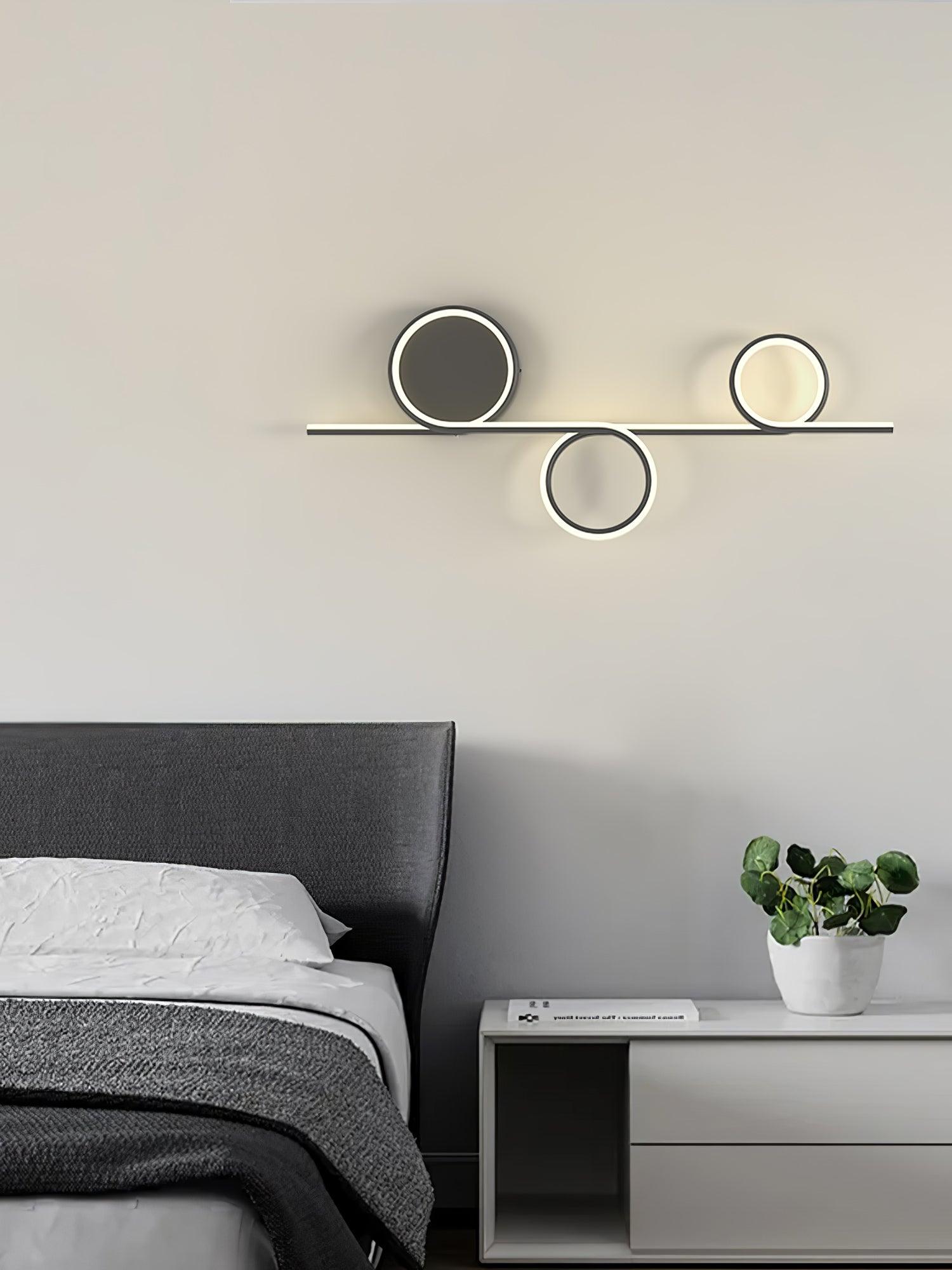 WOW Rhythmic Line Wall Light