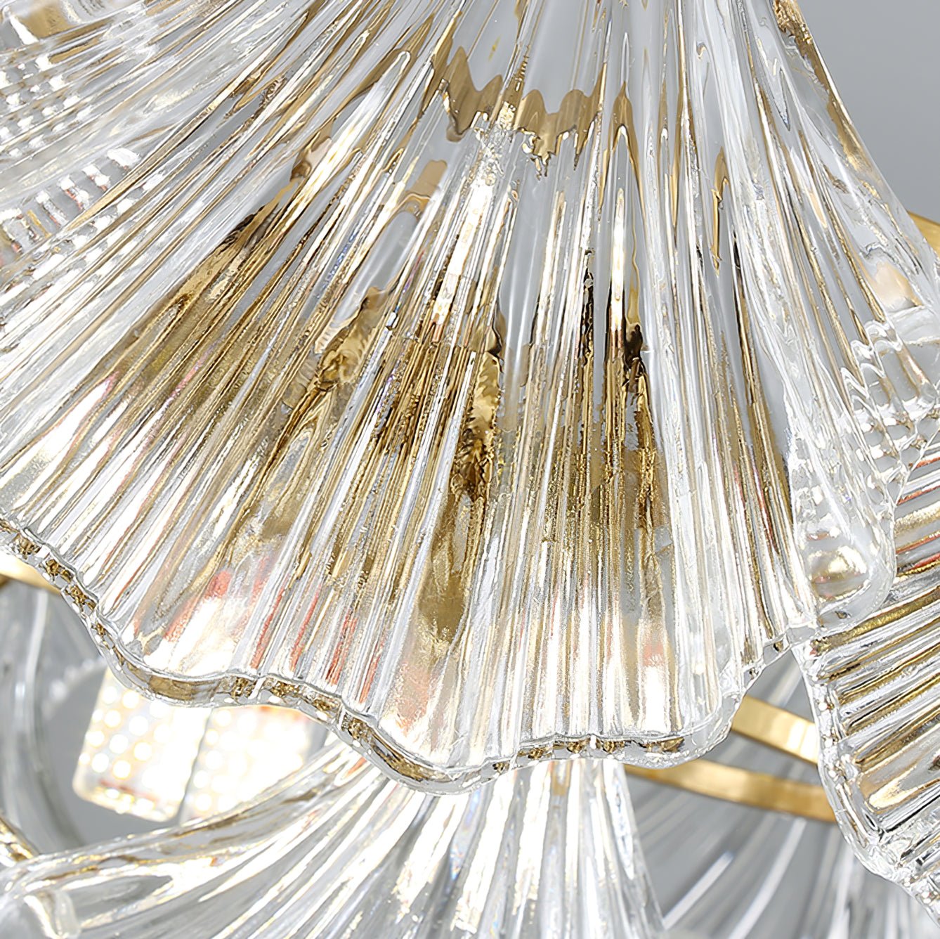 WOW Ribbed Shell Ceiling light