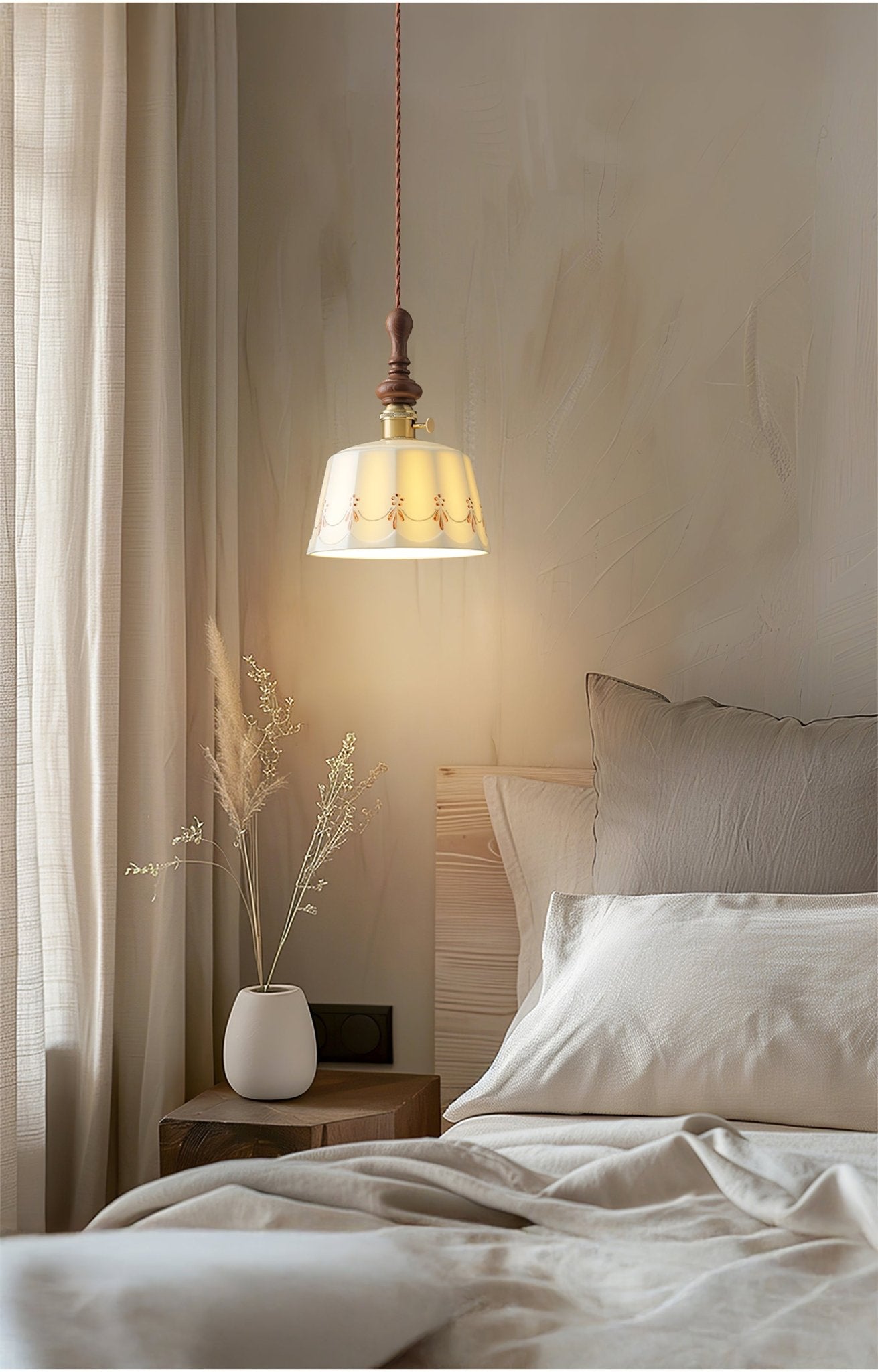 WOW Roselind Ceramic Pendant Light
