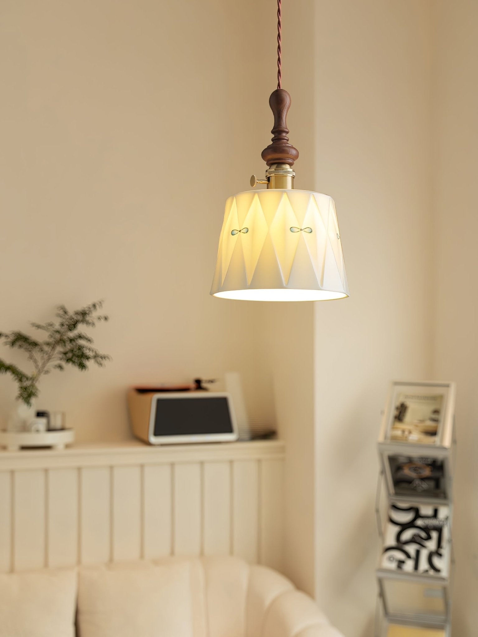 WOW Roselind Ceramic Pendant Light