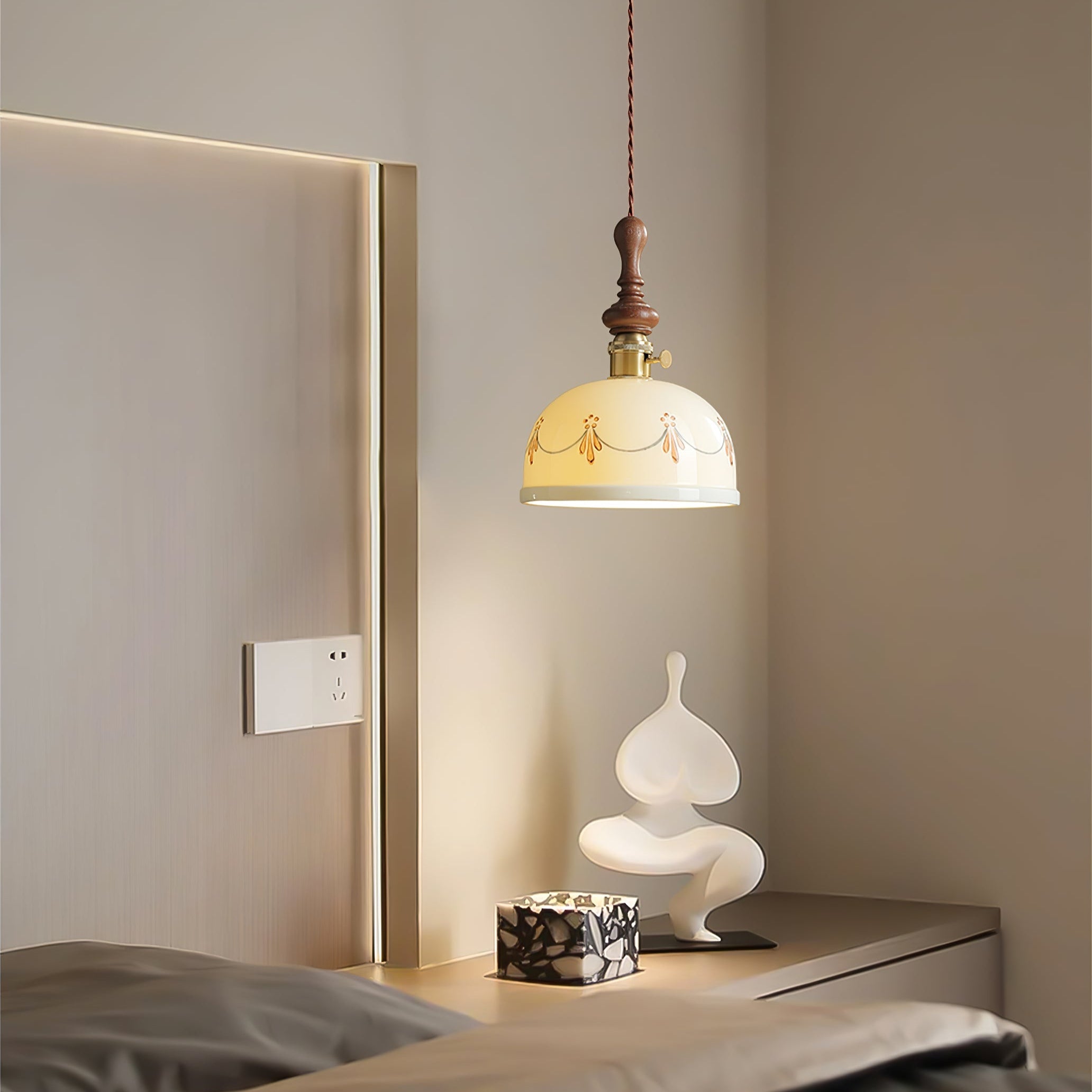 WOW Roselind Ceramic Pendant Light