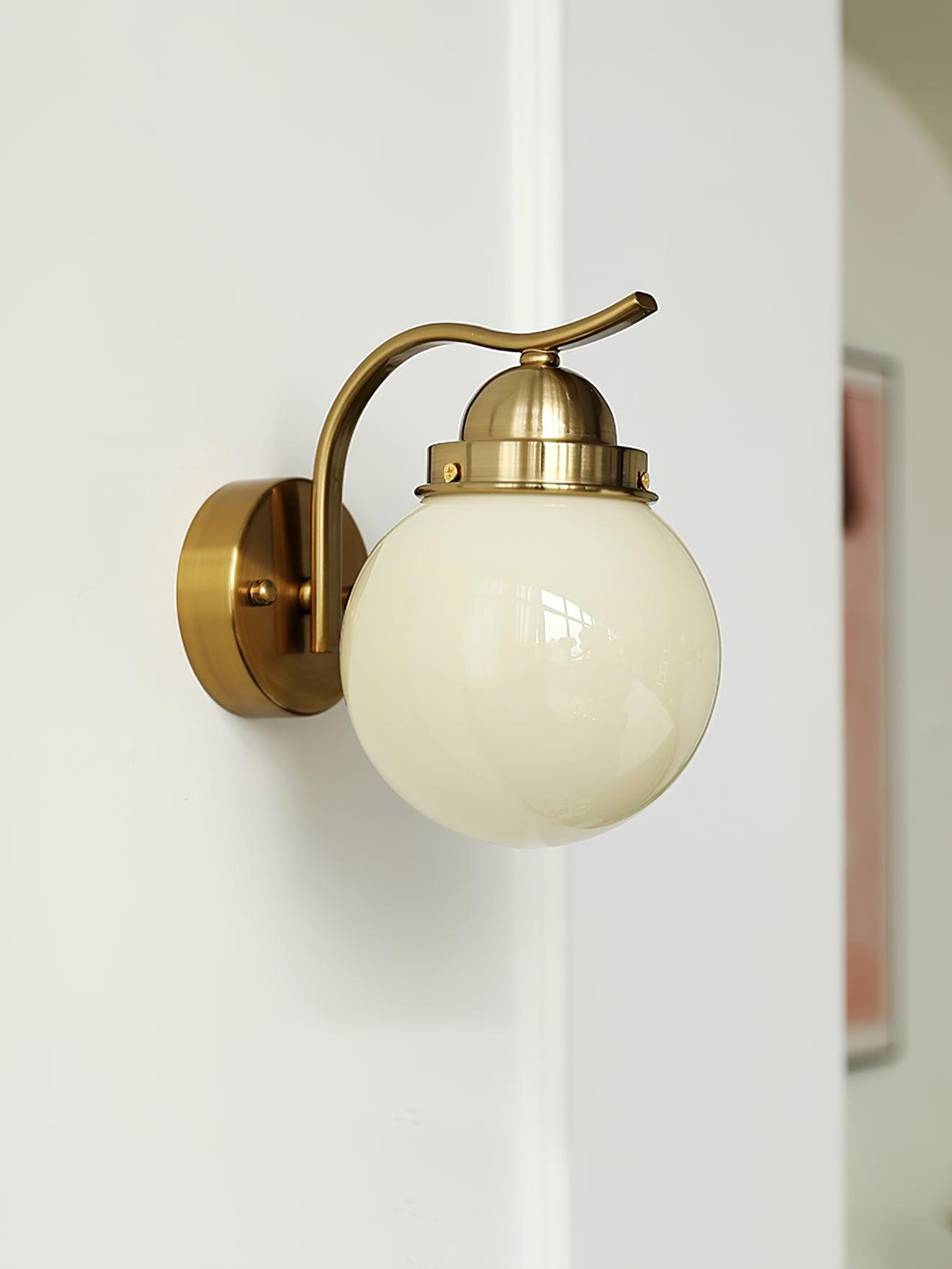 WOW Ryttenberg Wall Lamp