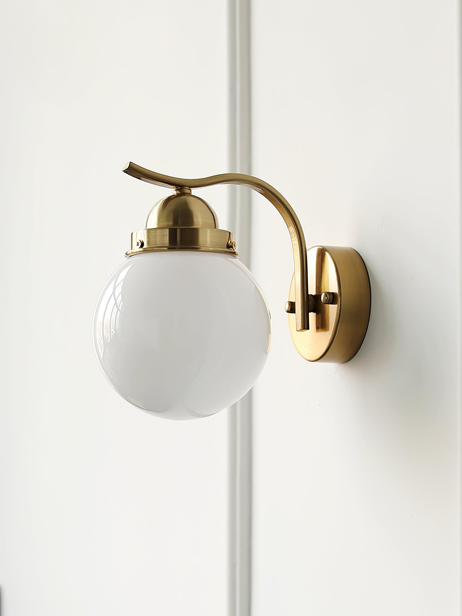 WOW Ryttenberg Wall Lamp