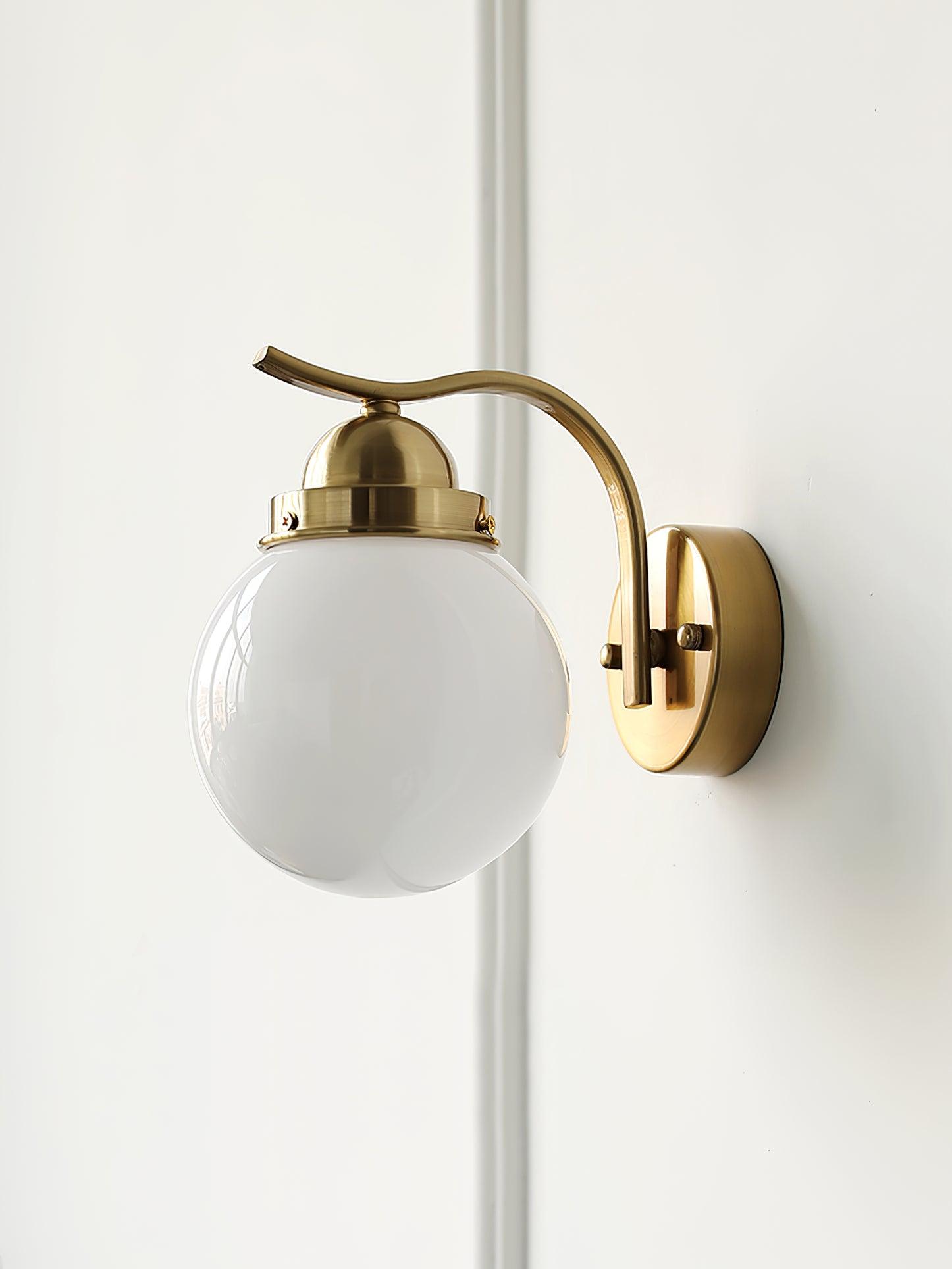 WOW Ryttenberg Wall Lamp