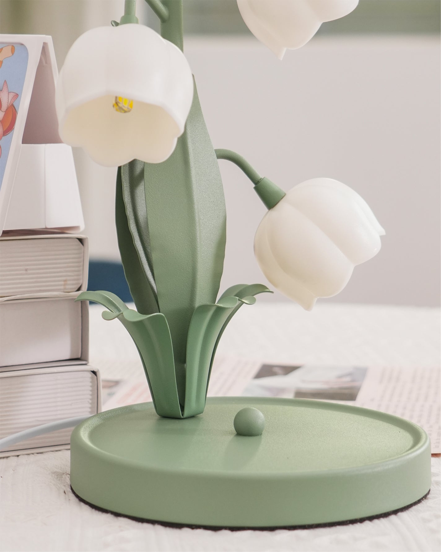Sara Orchid Table Lamp