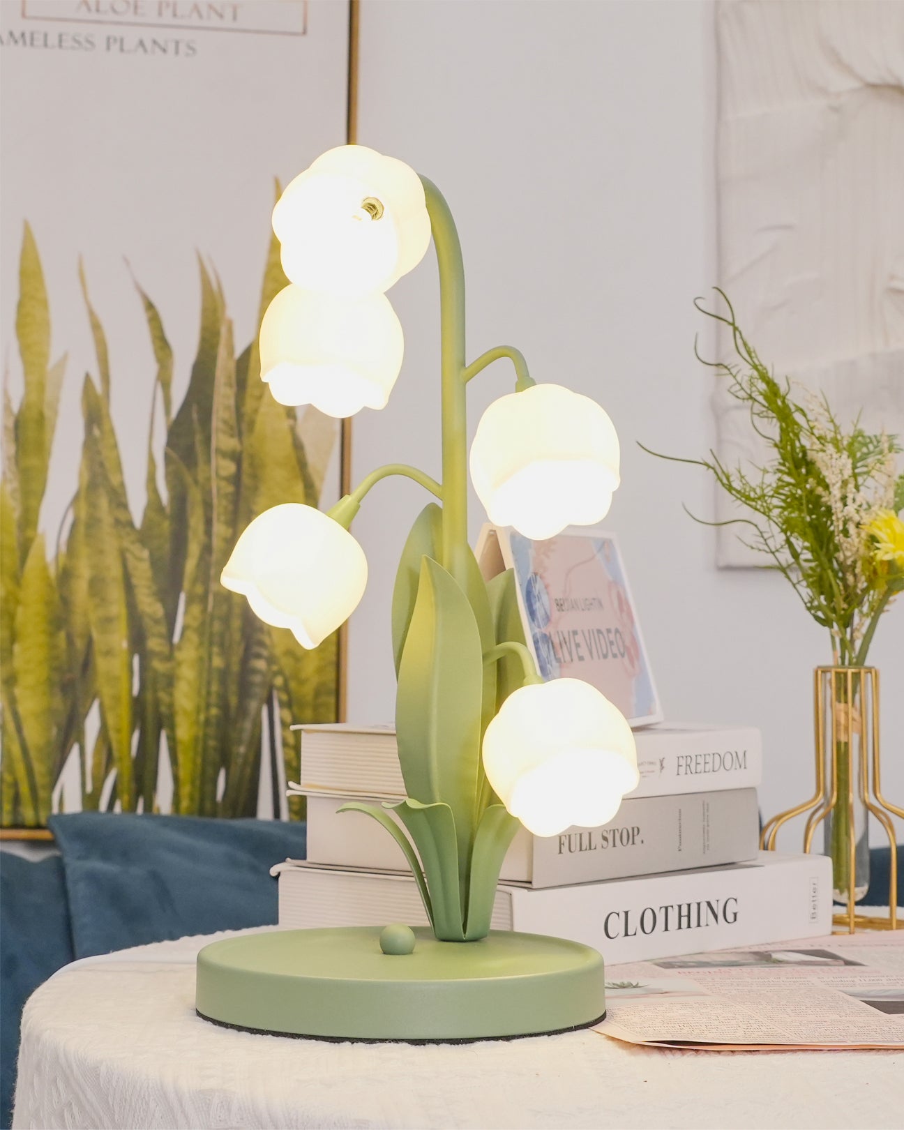Sara Orchid Table Lamp
