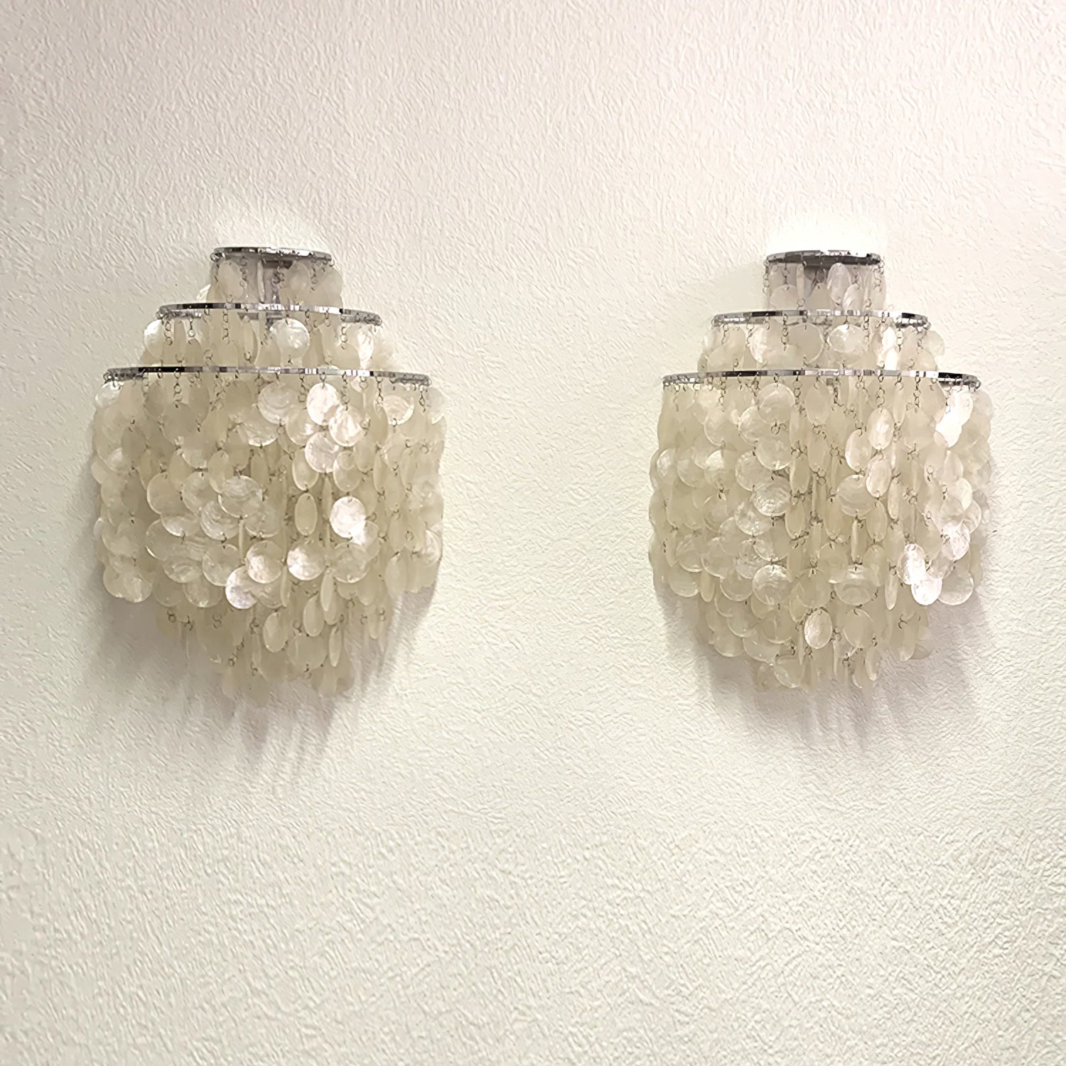 WOW Shell Cascading Wall Light