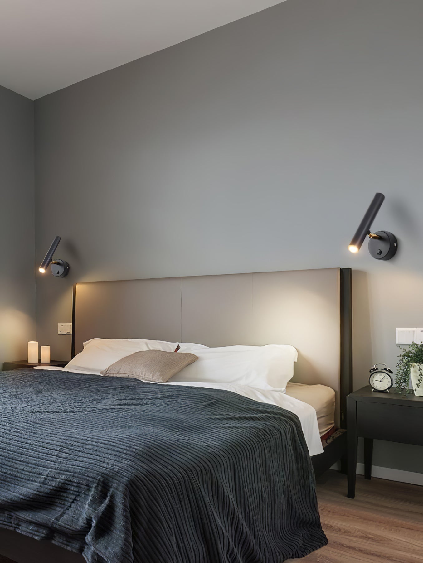 WOW Slender Adjustable Wall Lamp