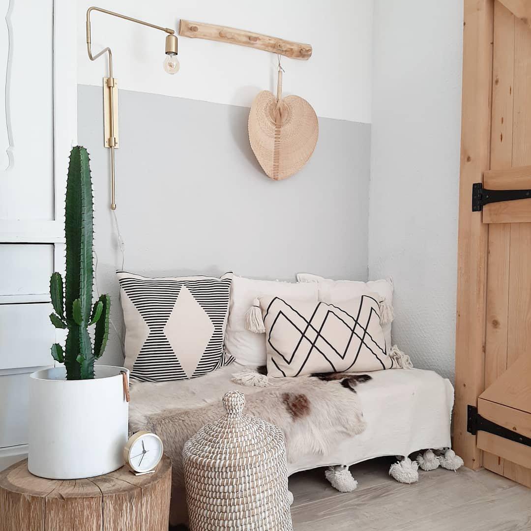 WOW Swing Wall Lamp