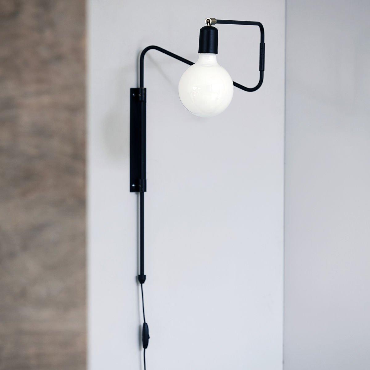 WOW Swing Wall Lamp