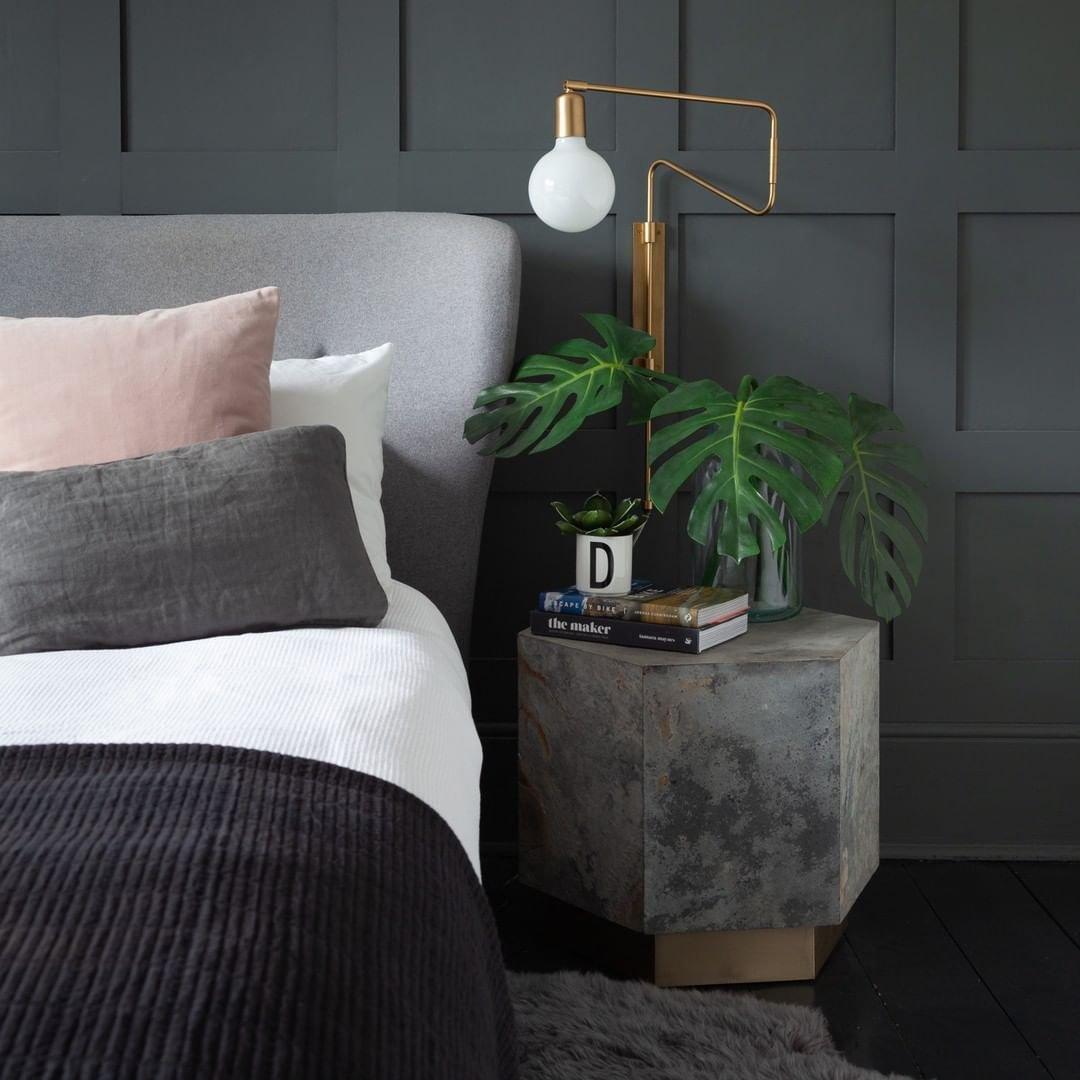 WOW Swing Wall Lamp
