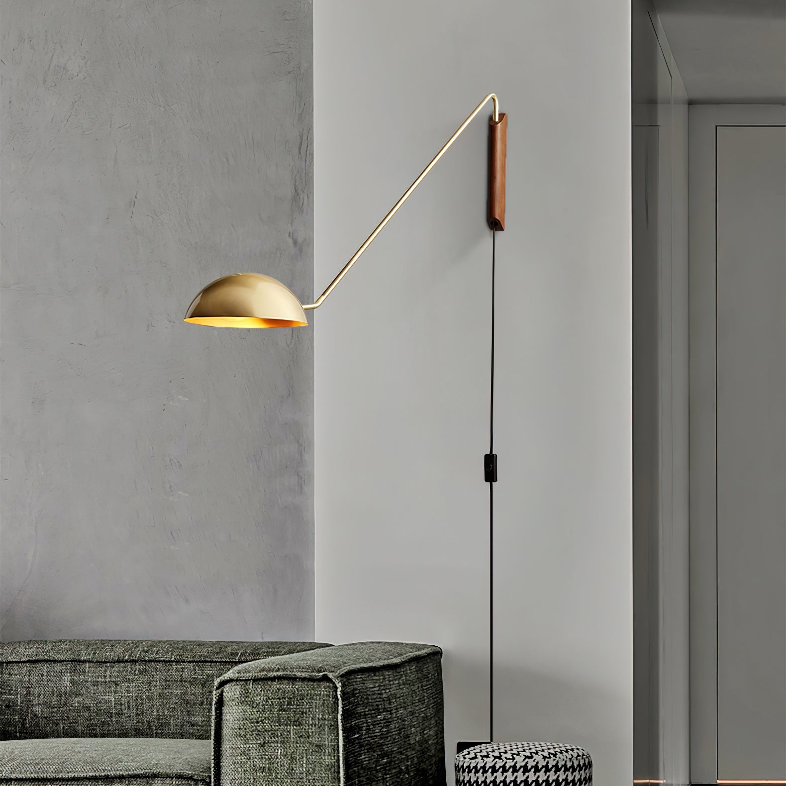 WOW Swing Dome Wall Light