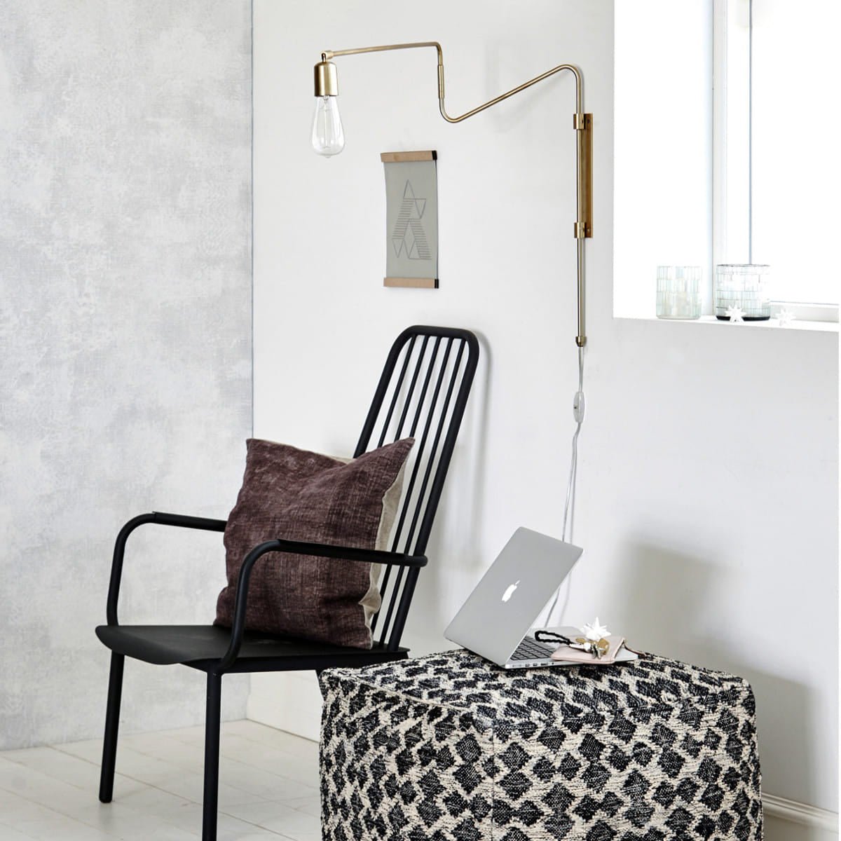 WOW Swing Wall Lamp