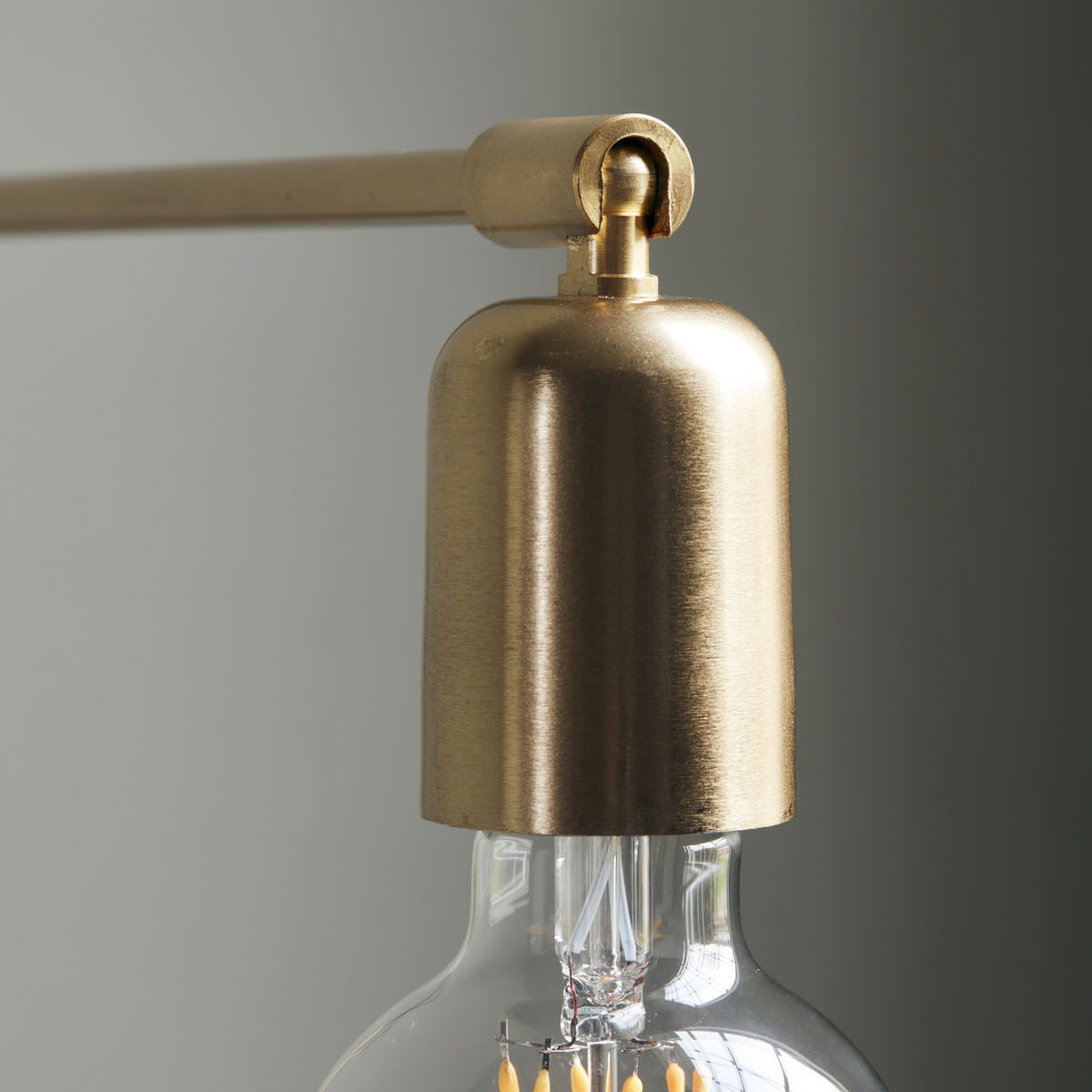 WOW Swing Wall Lamp