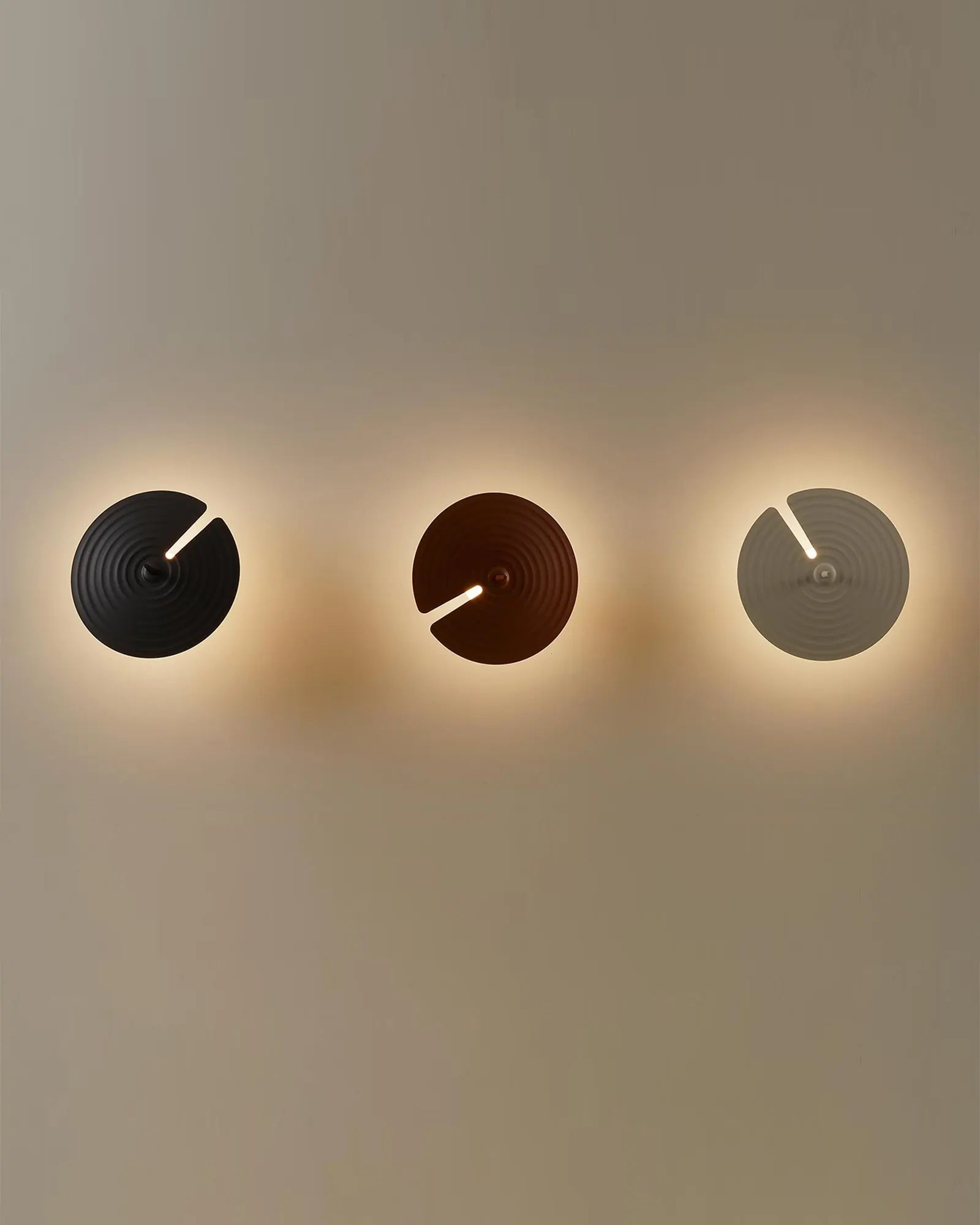 WOW Symphony Wall Lamp