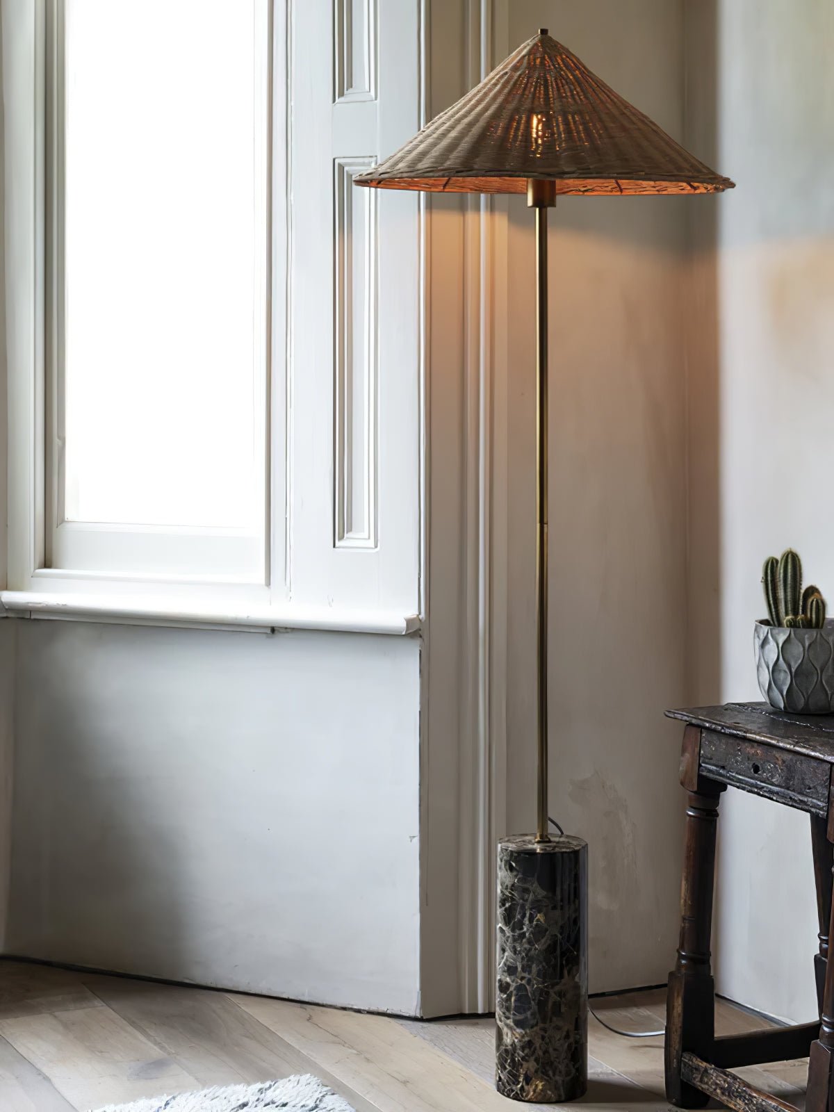 WOW Tansu Floor Lamp