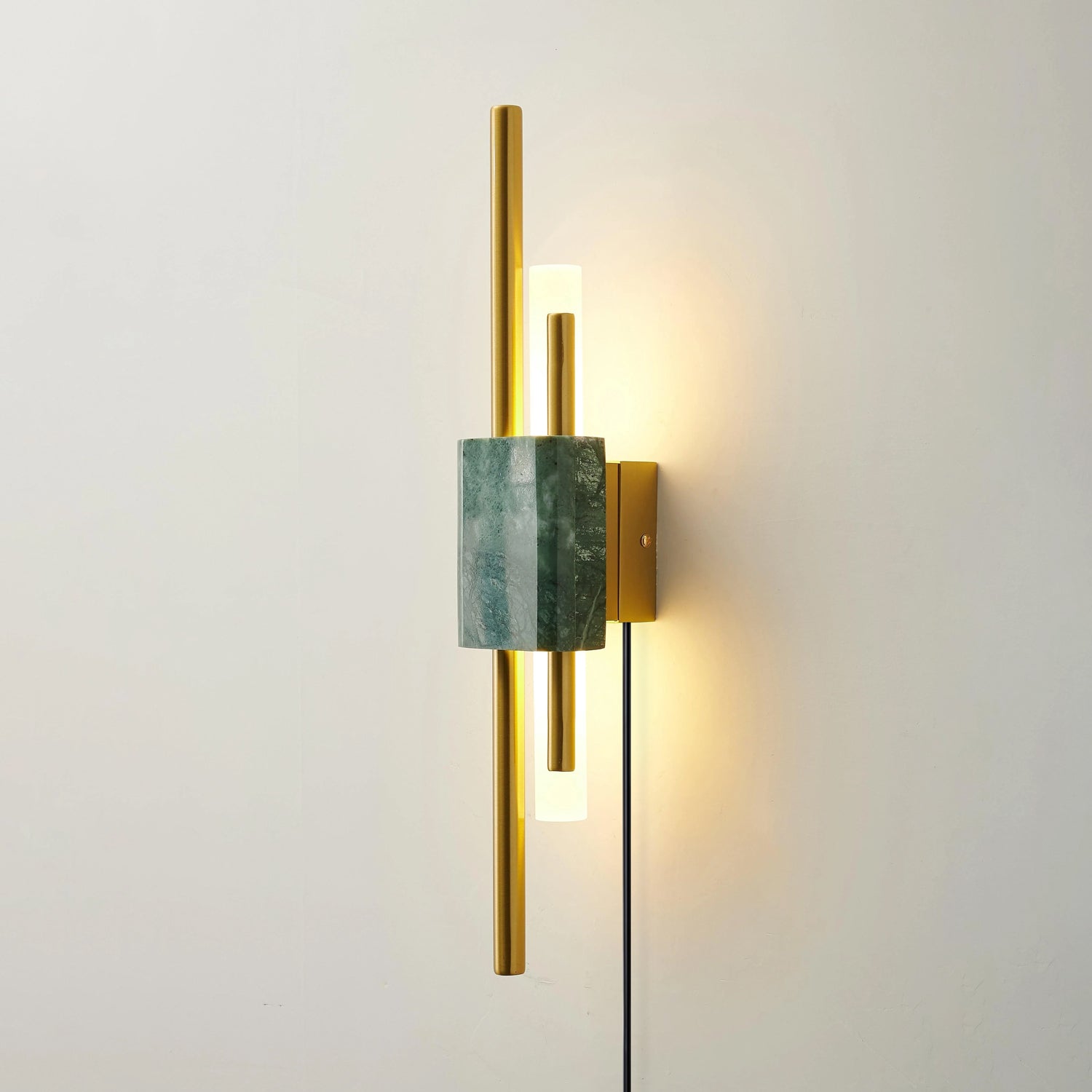 WOW Tanto Plug In Wall Light
