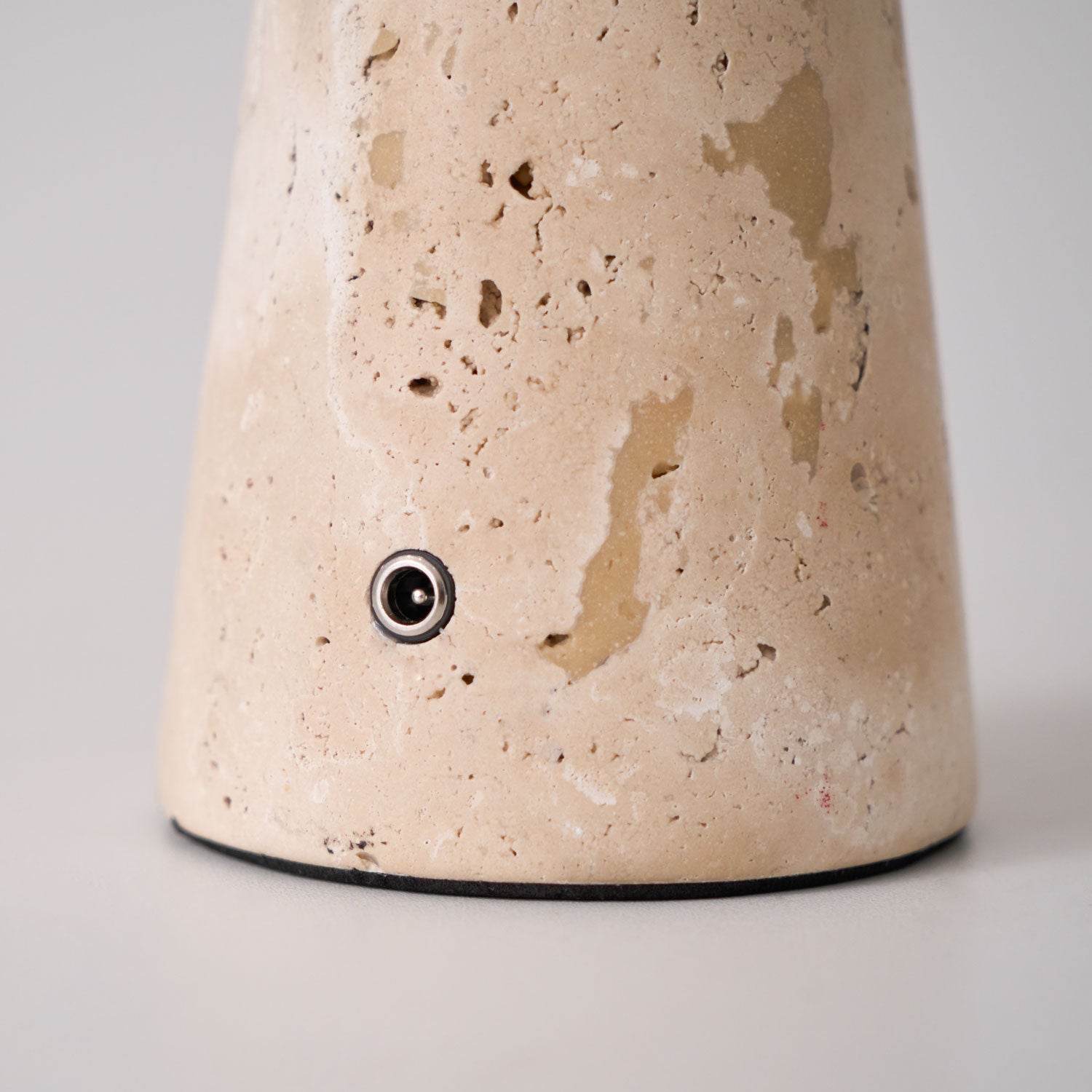 WOW Terrava Rechargeable Table Lamp