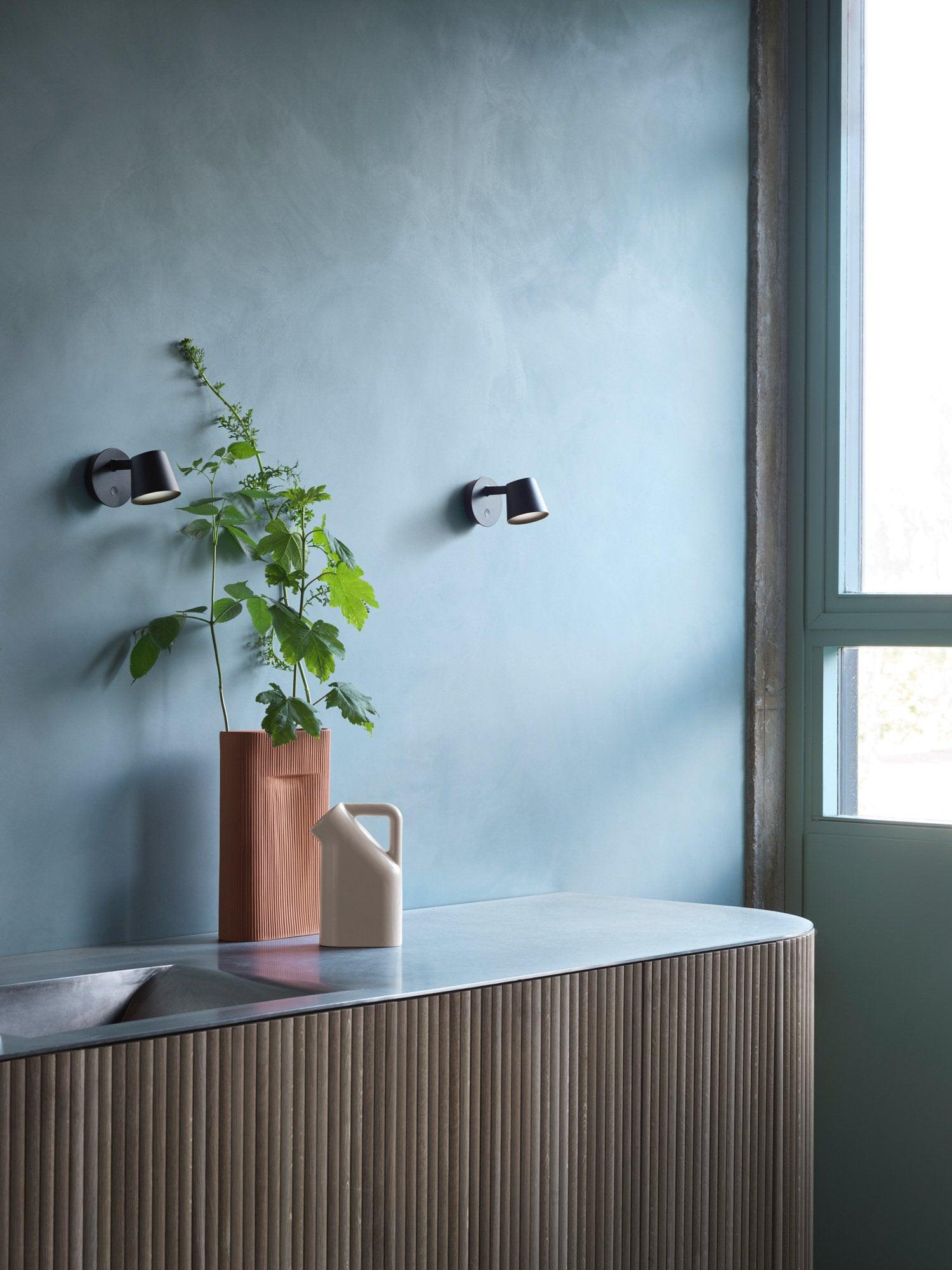 WOW Tip Wall Lamp