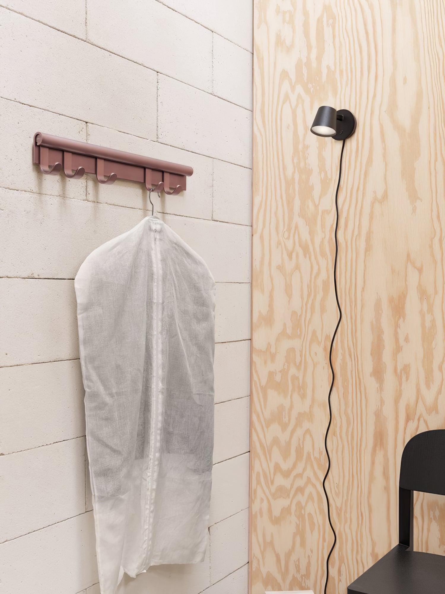 WOW Tip Wall Lamp