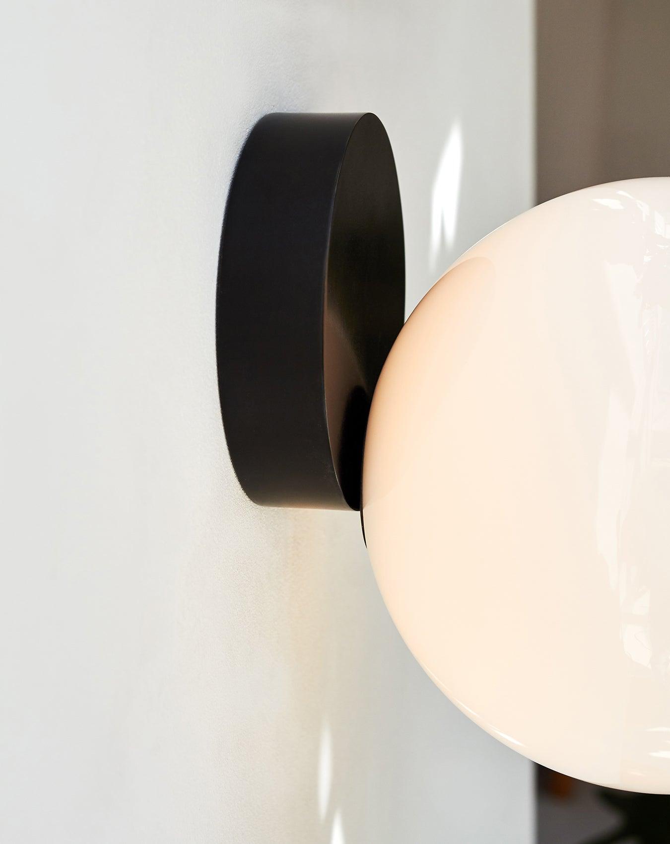WOW Tip of The Tongue Wall Lamp