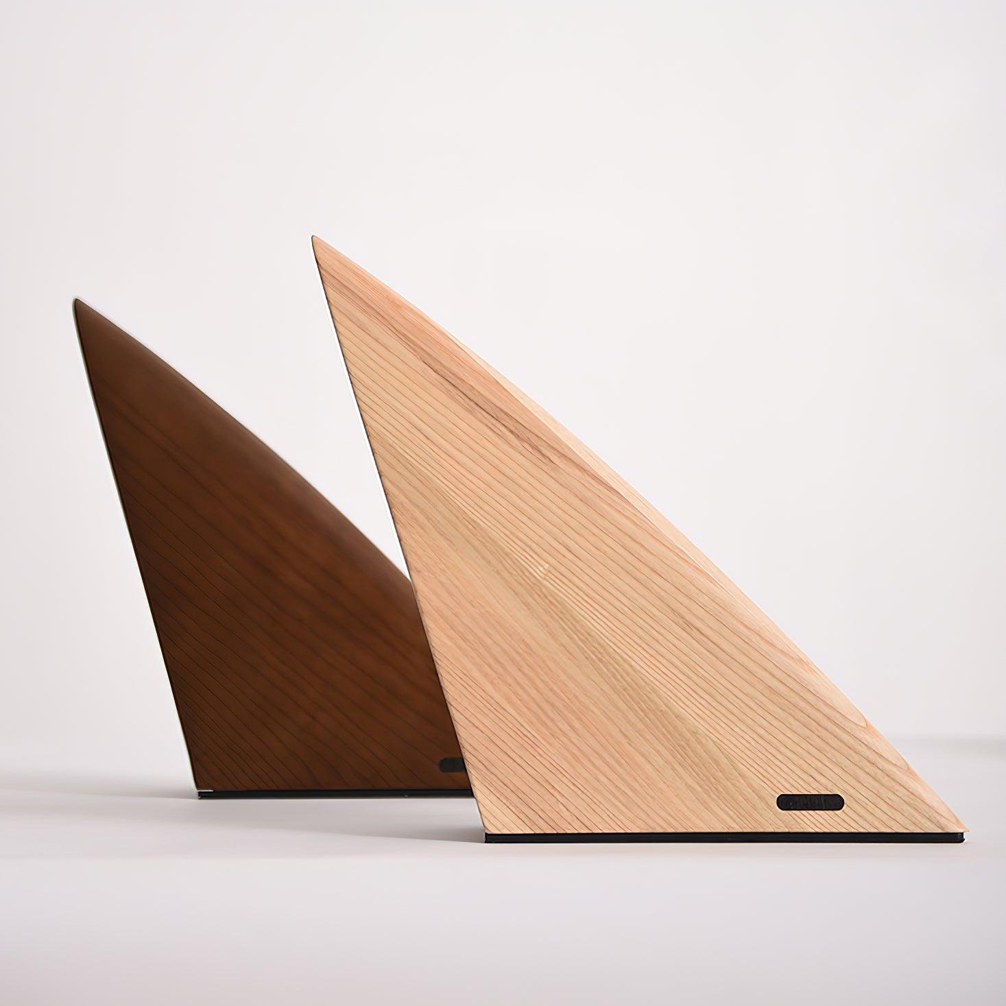 Wow Triangular Table Lamp
