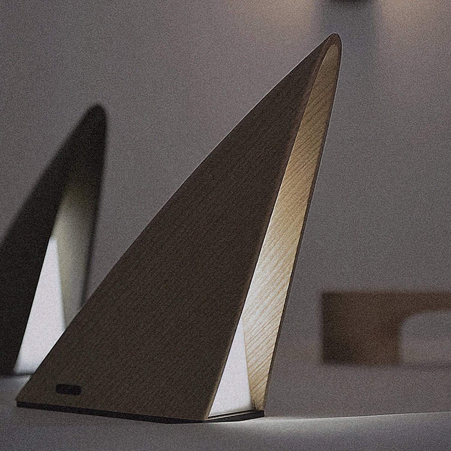 Wow Triangular Table Lamp