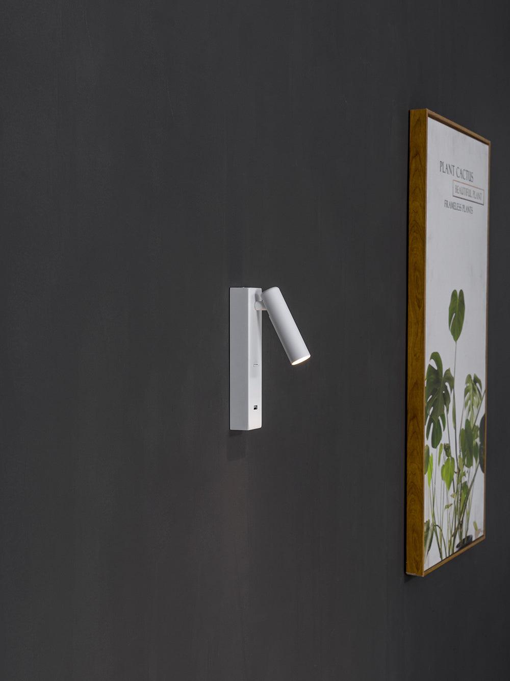 WOW Uno Wall Lamp