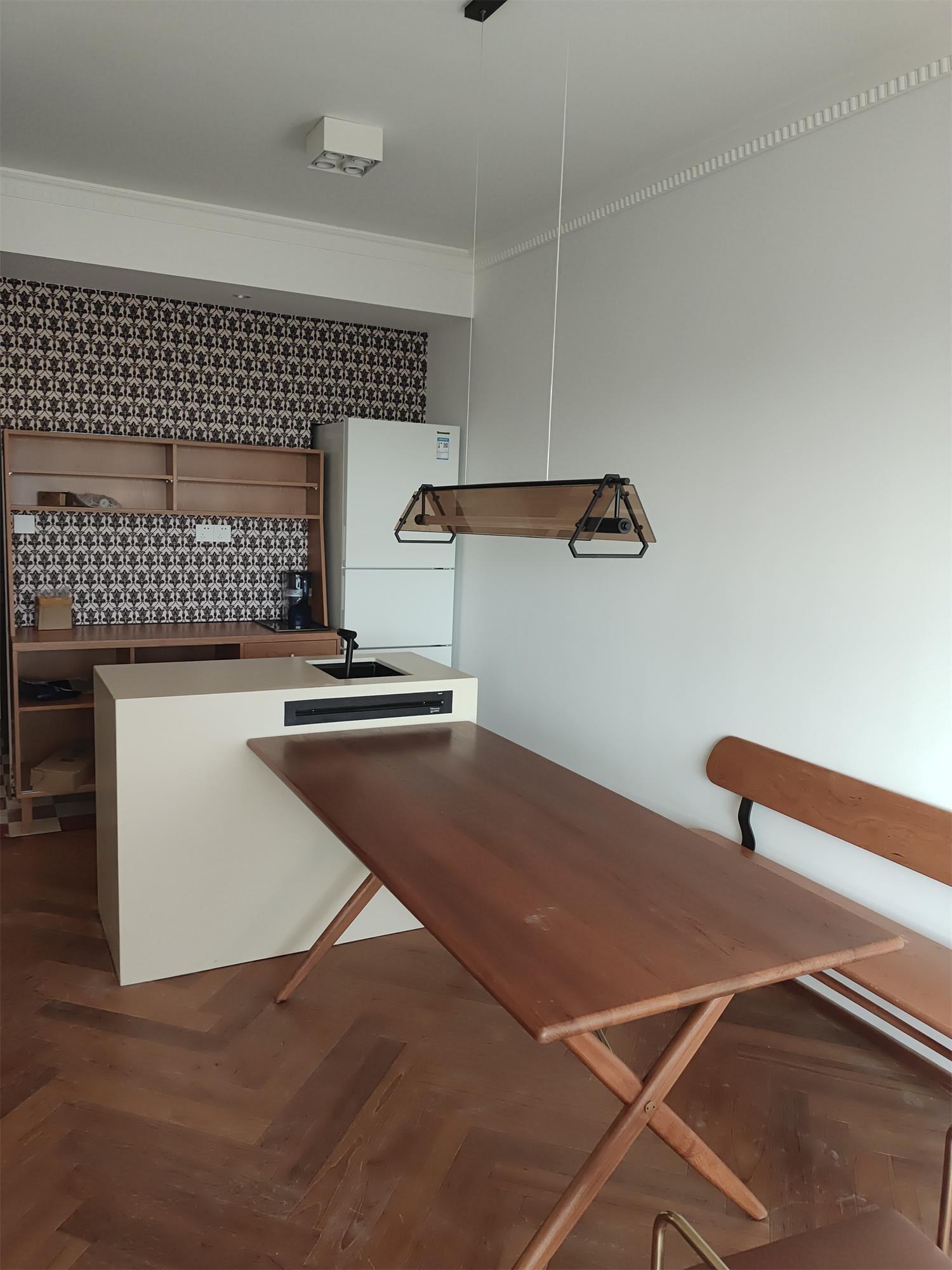 WOW Valise Pendant Light