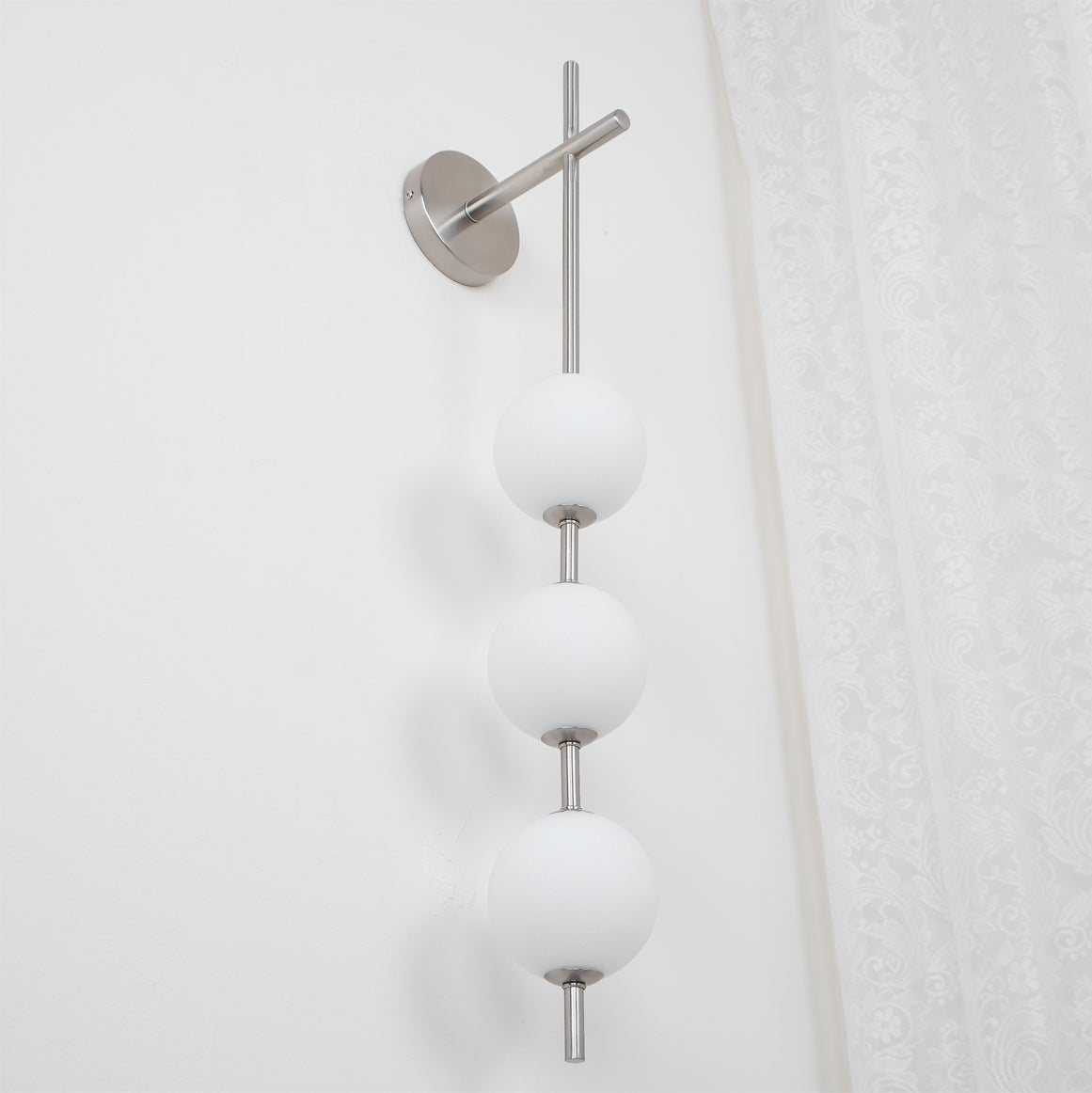 WOW Vertical Globe Wall Lamp