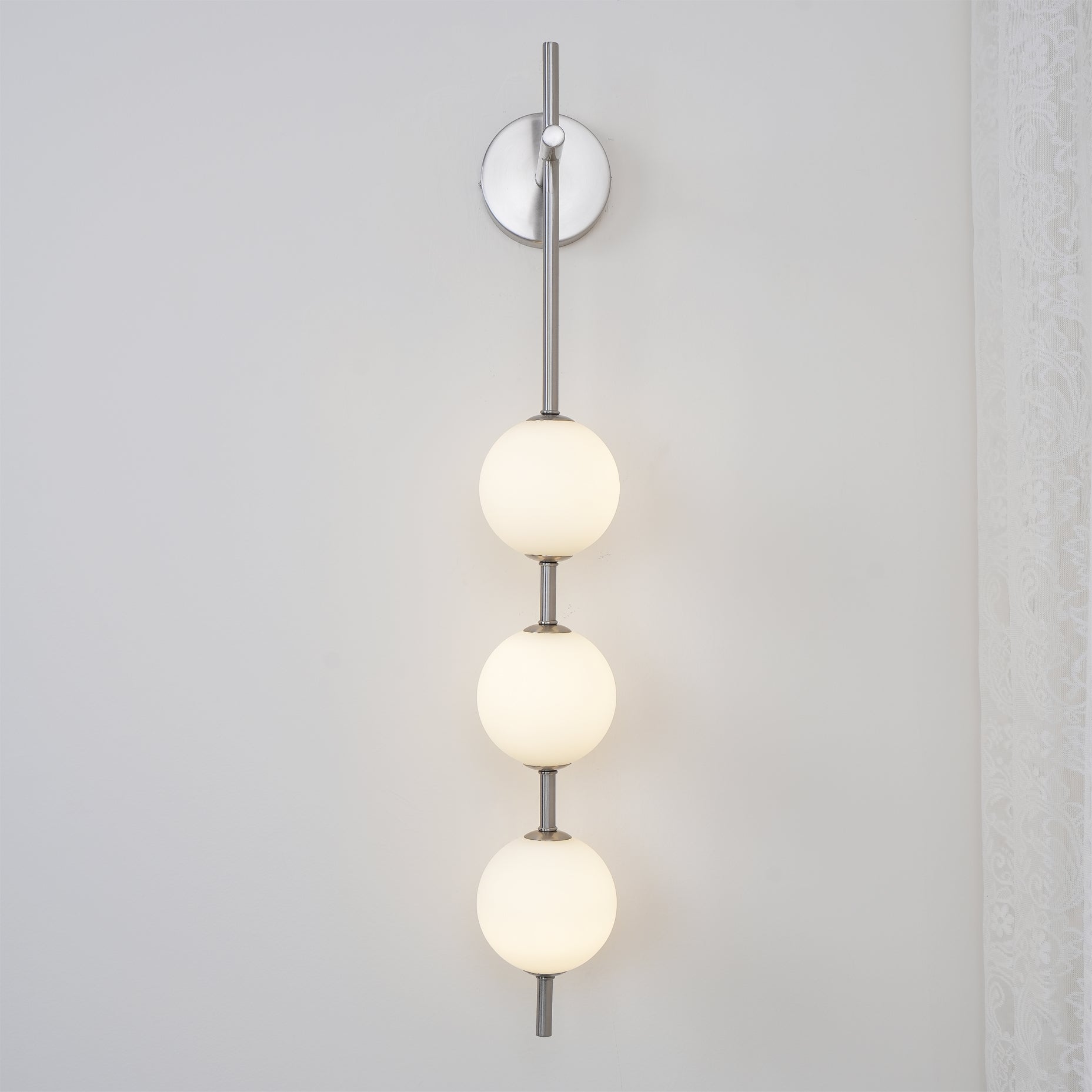WOW Vertical Globe Wall Lamp