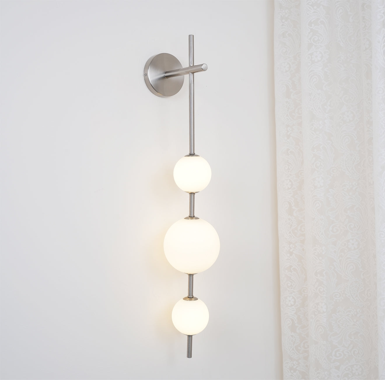 WOW Vertical Globe Wall Lamp
