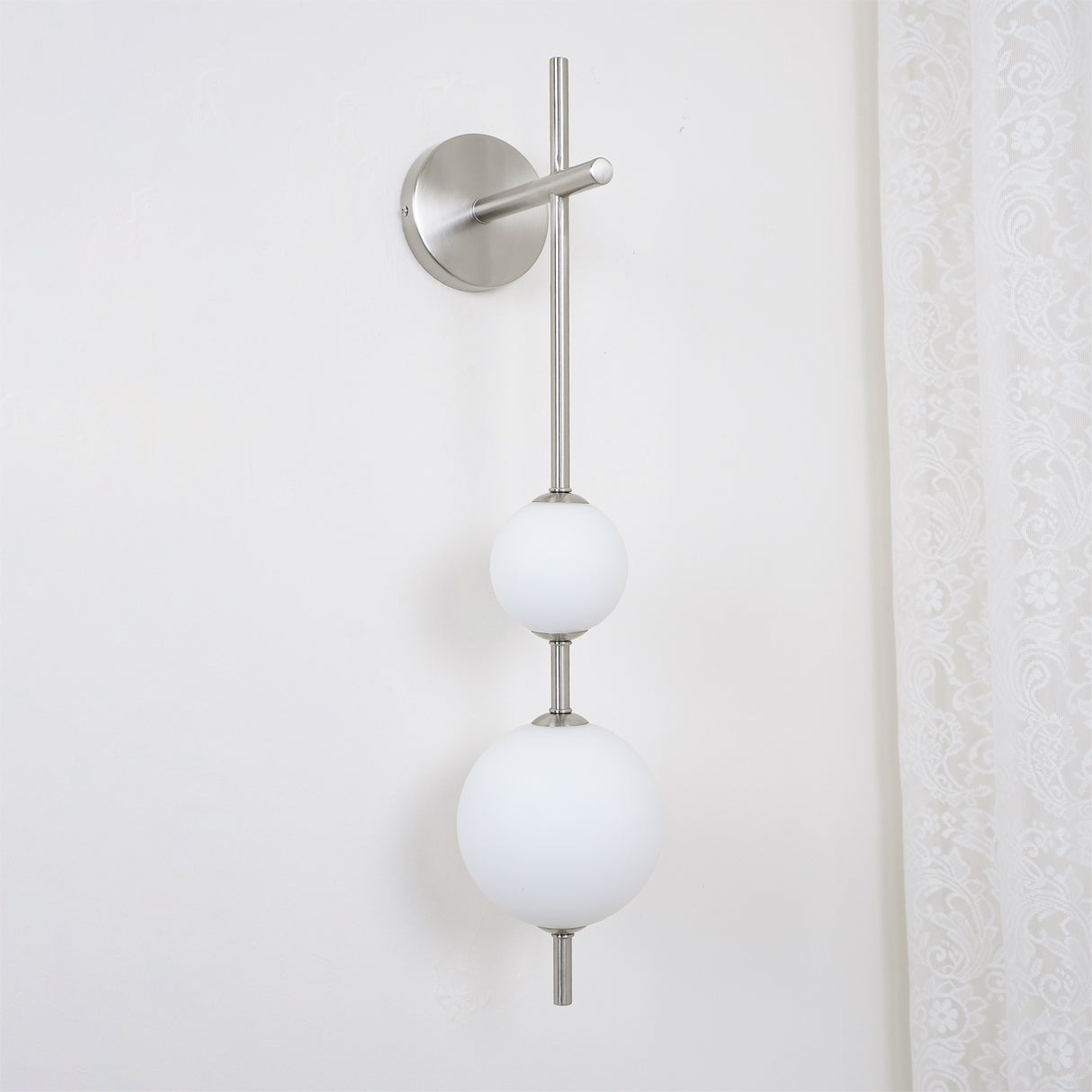 WOW Vertical Globe Wall Lamp