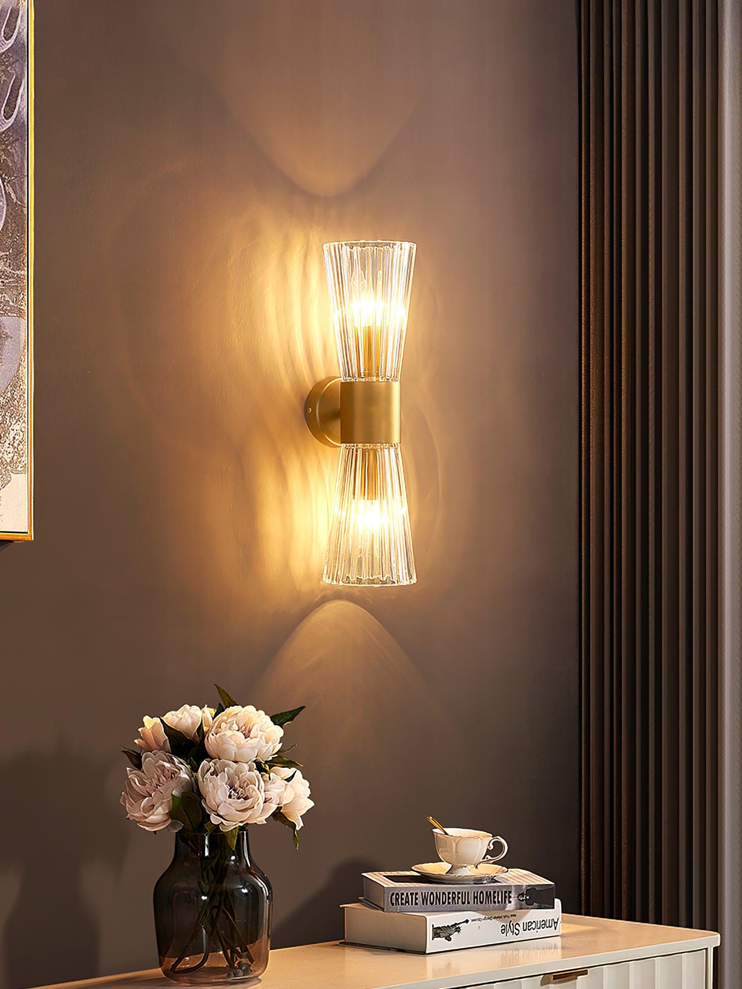 WOW Vesta Wall Lamp