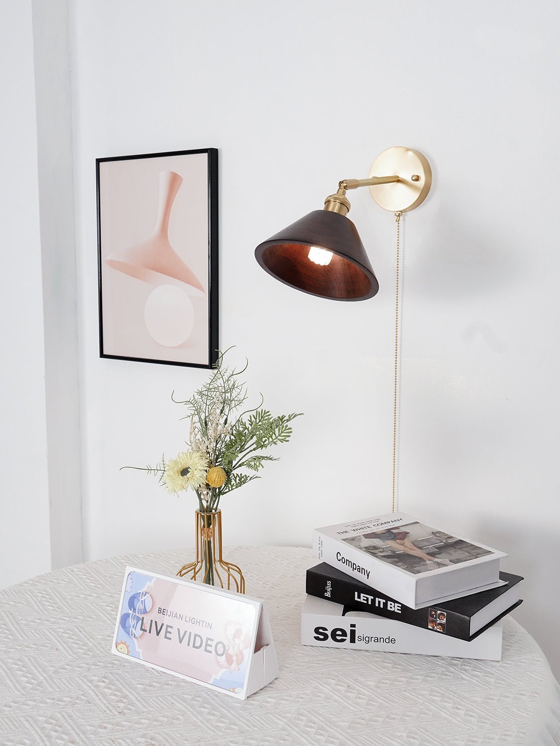 WOW Vintage Wood Plug-in Wall Lamp