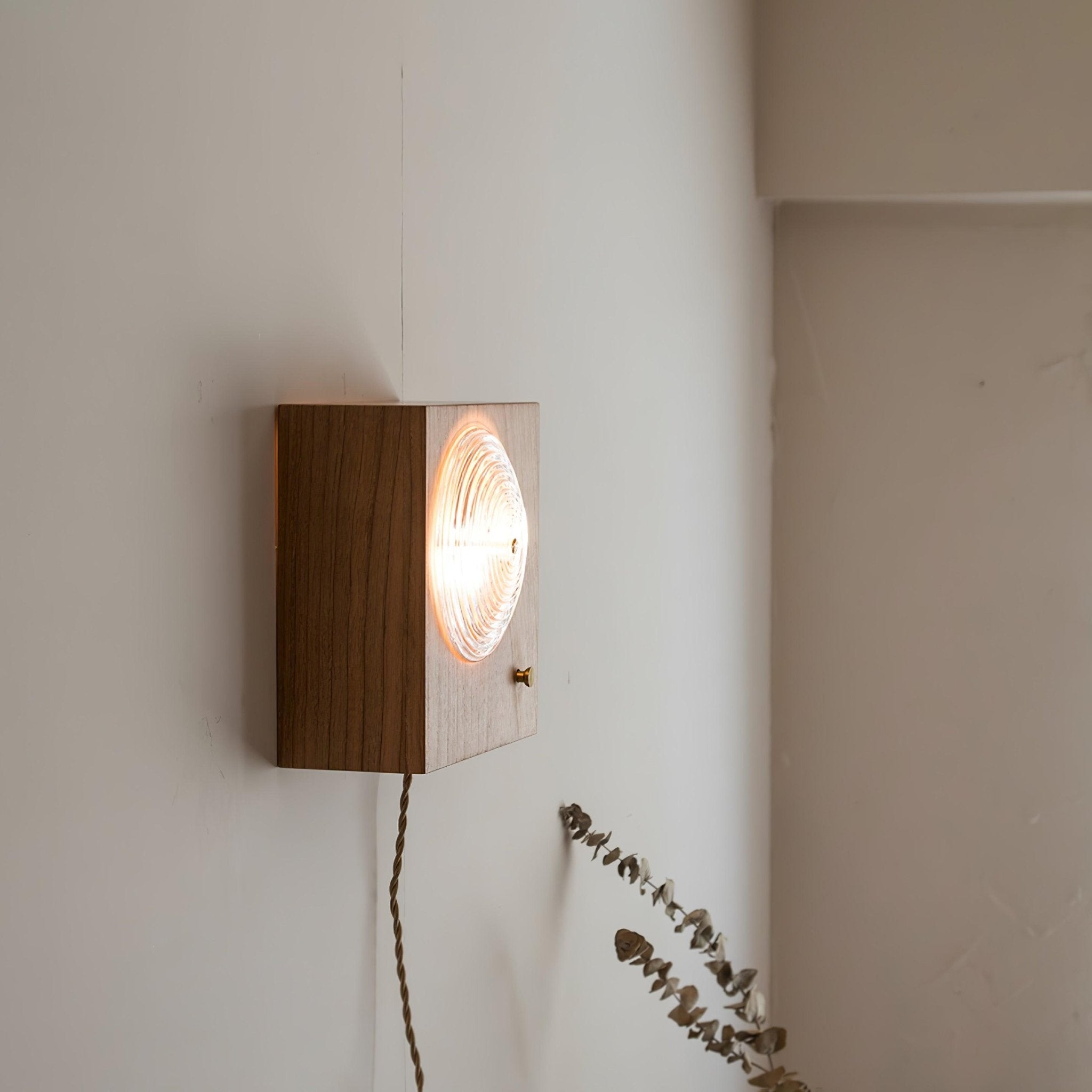WOW Vintage Camera Wall Lamp