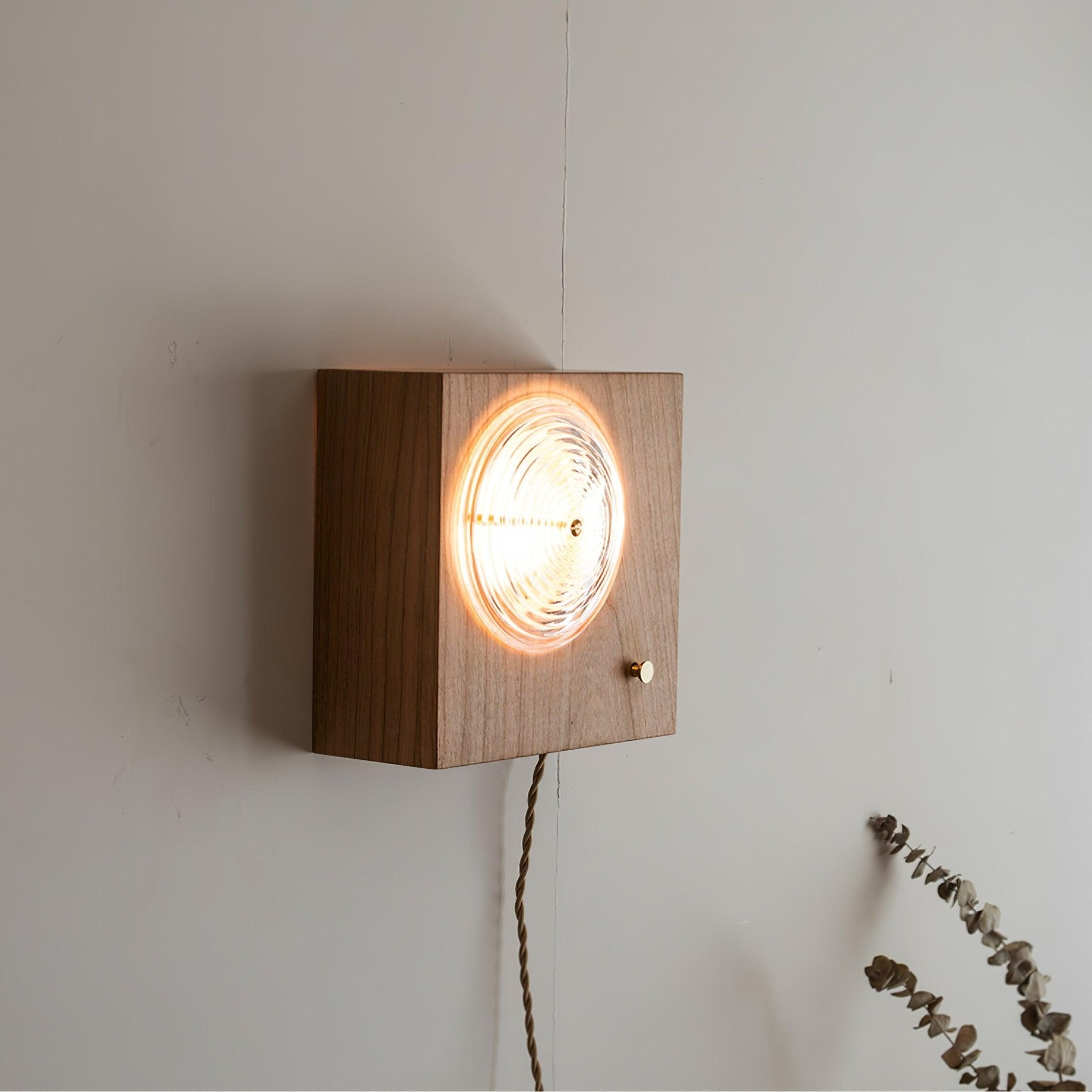 WOW Vintage Camera Wall Lamp