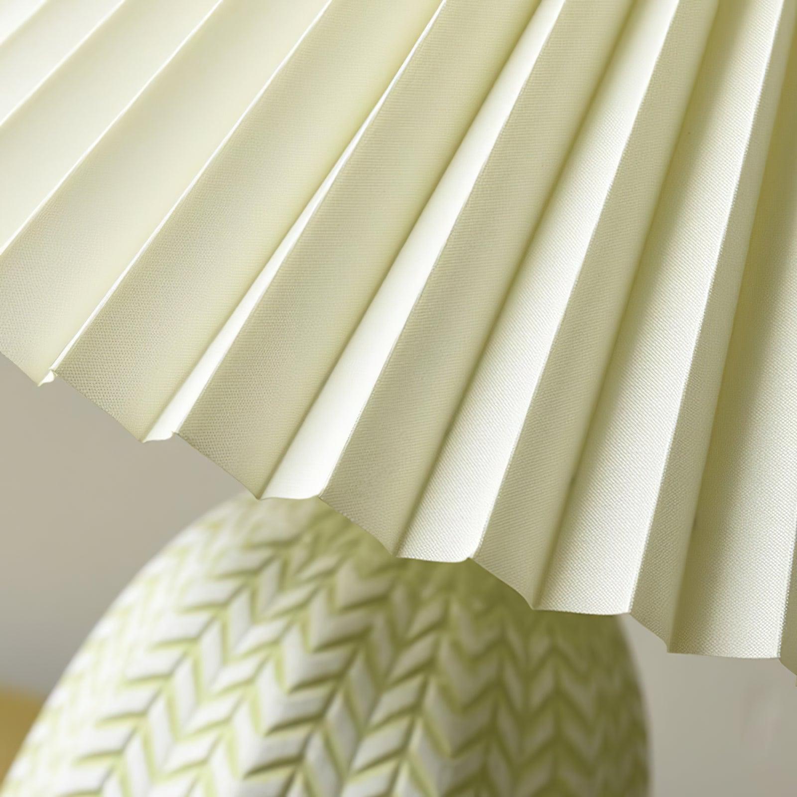 WOW Vintage Pleated Table Lamp