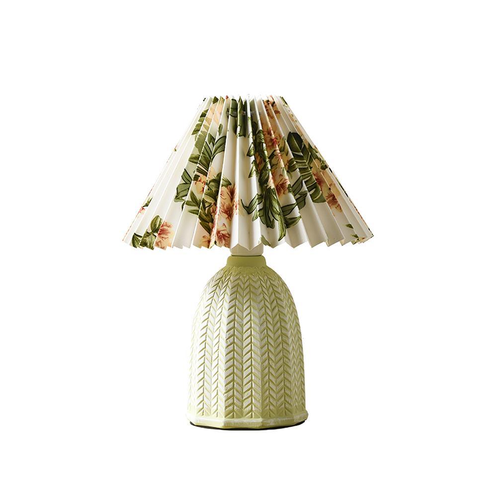 WOW Vintage Pleated Table Lamp