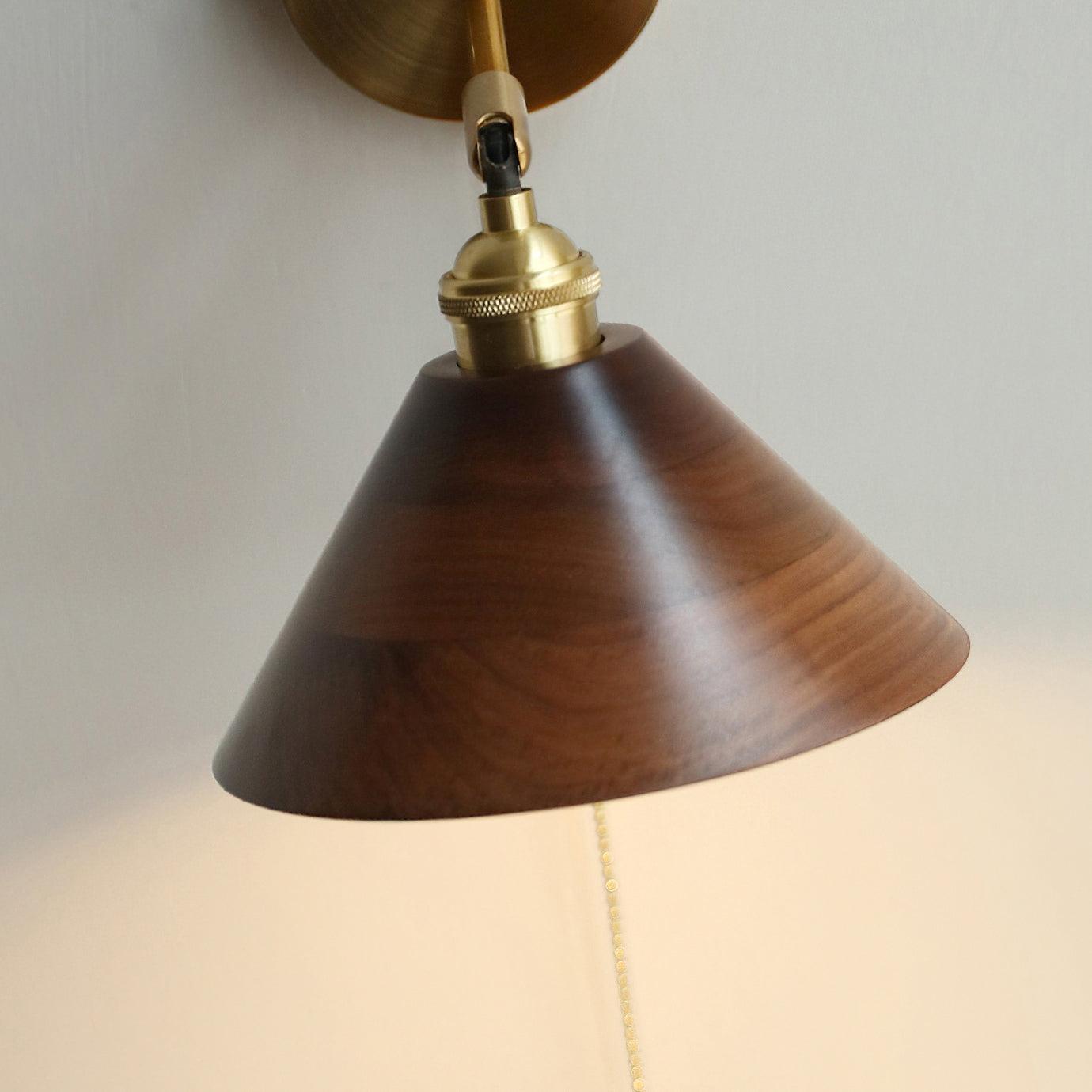 WOW Vintage Wood Plug-in Wall Lamp