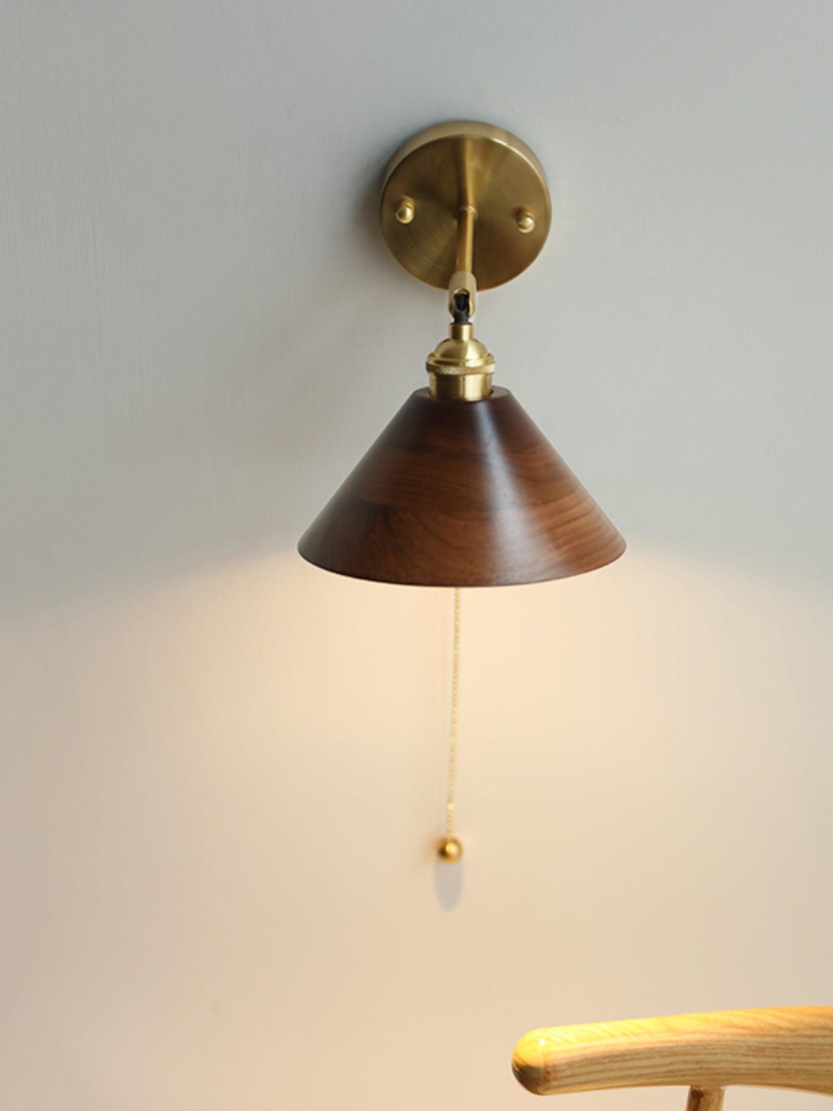 WOW Vintage Wood Plug-in Wall Lamp