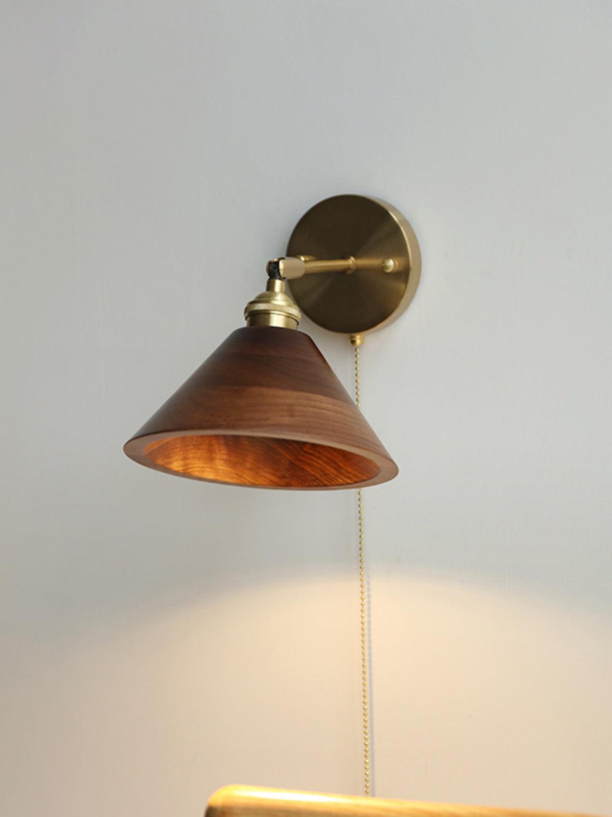 WOW Vintage Wood Plug-in Wall Lamp