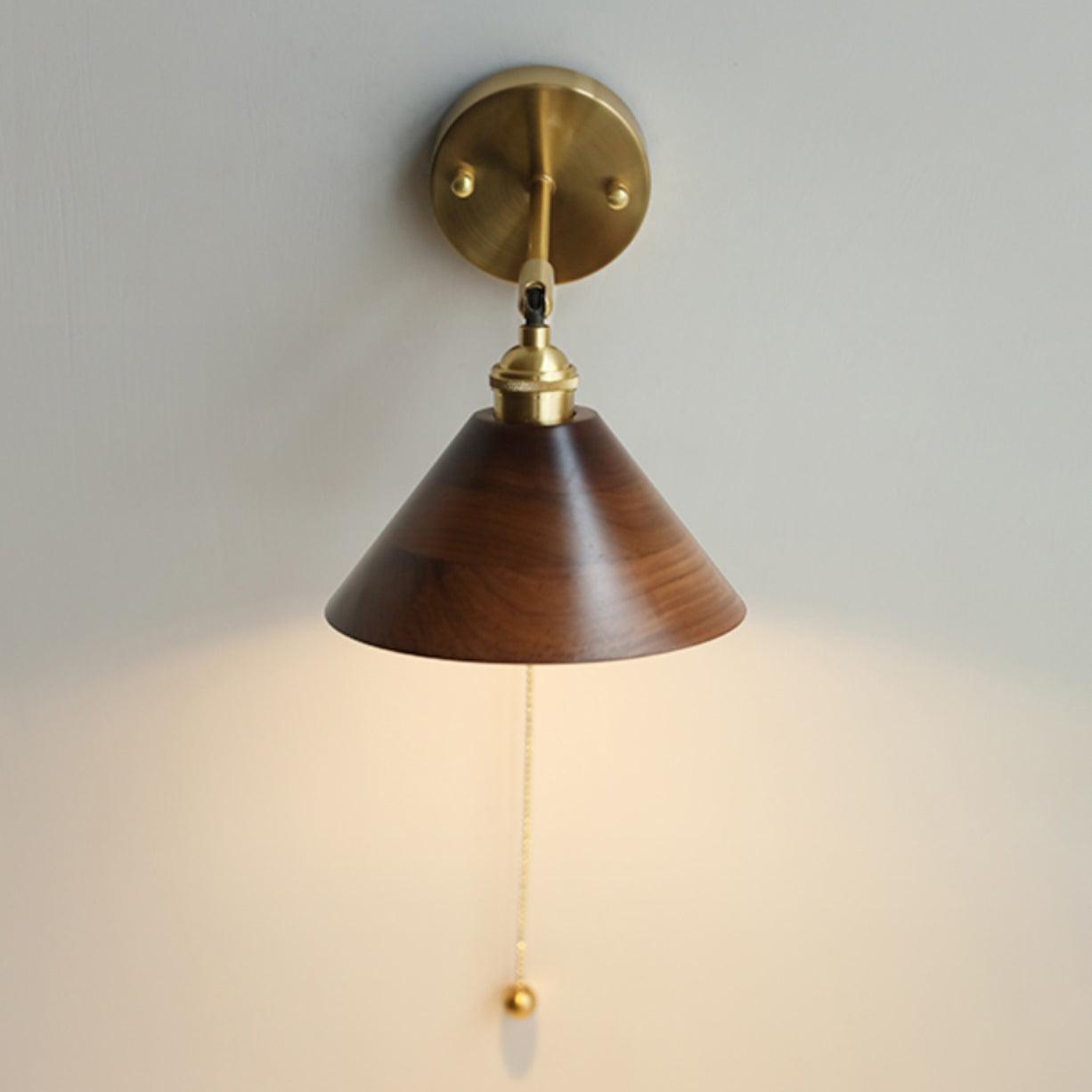 WOW Vintage Wood Plug-in Wall Lamp