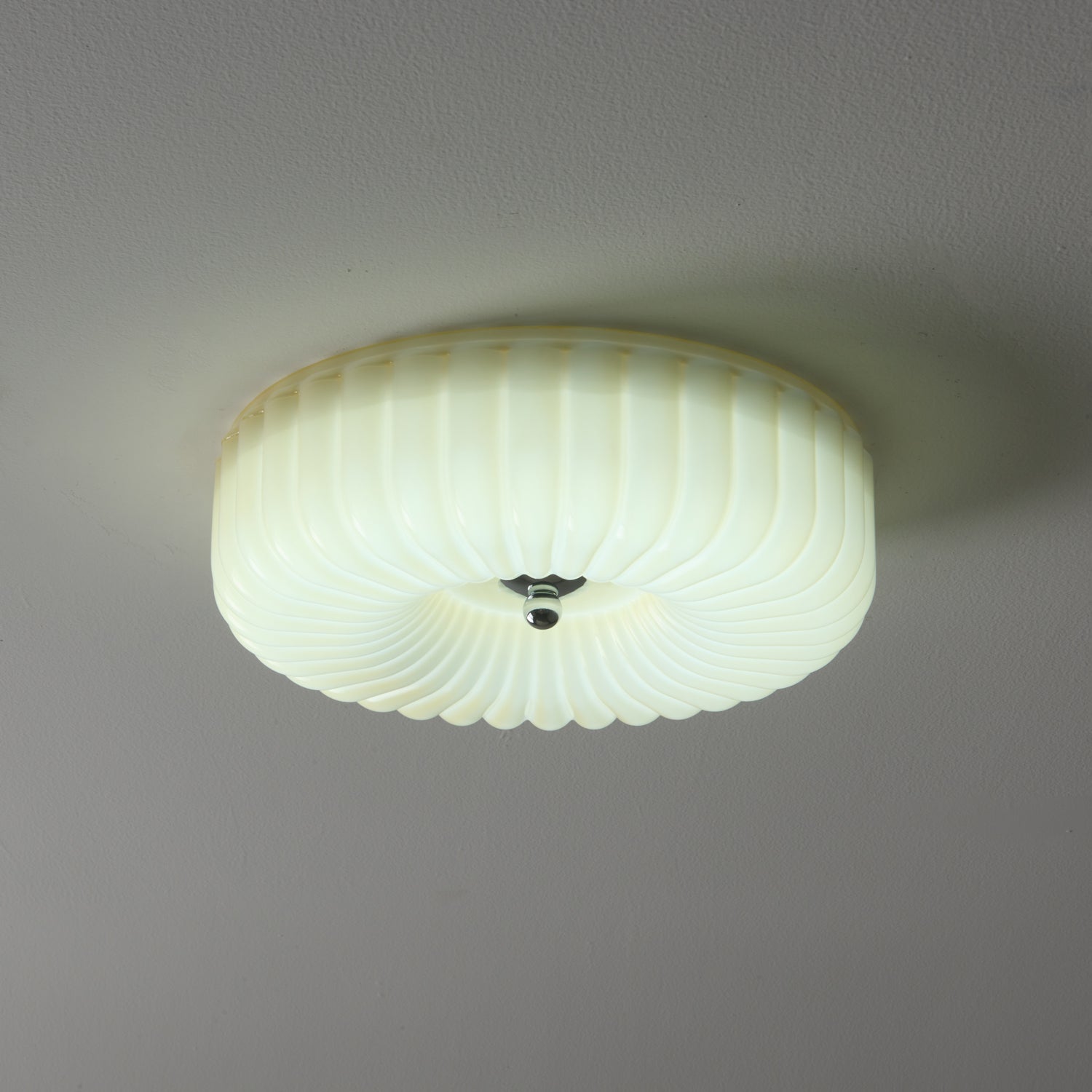 WOW Vivid Ripple Ceiling Light